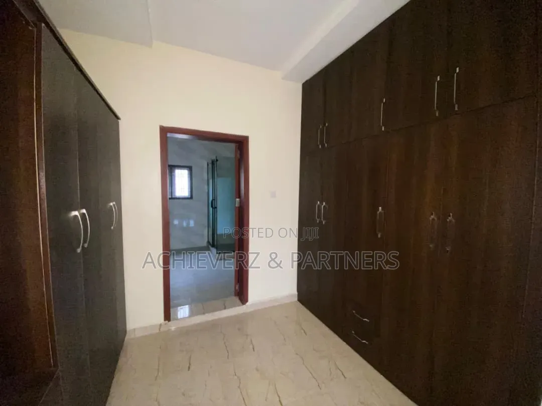 4bdrm Duplex in Guzape District for rent