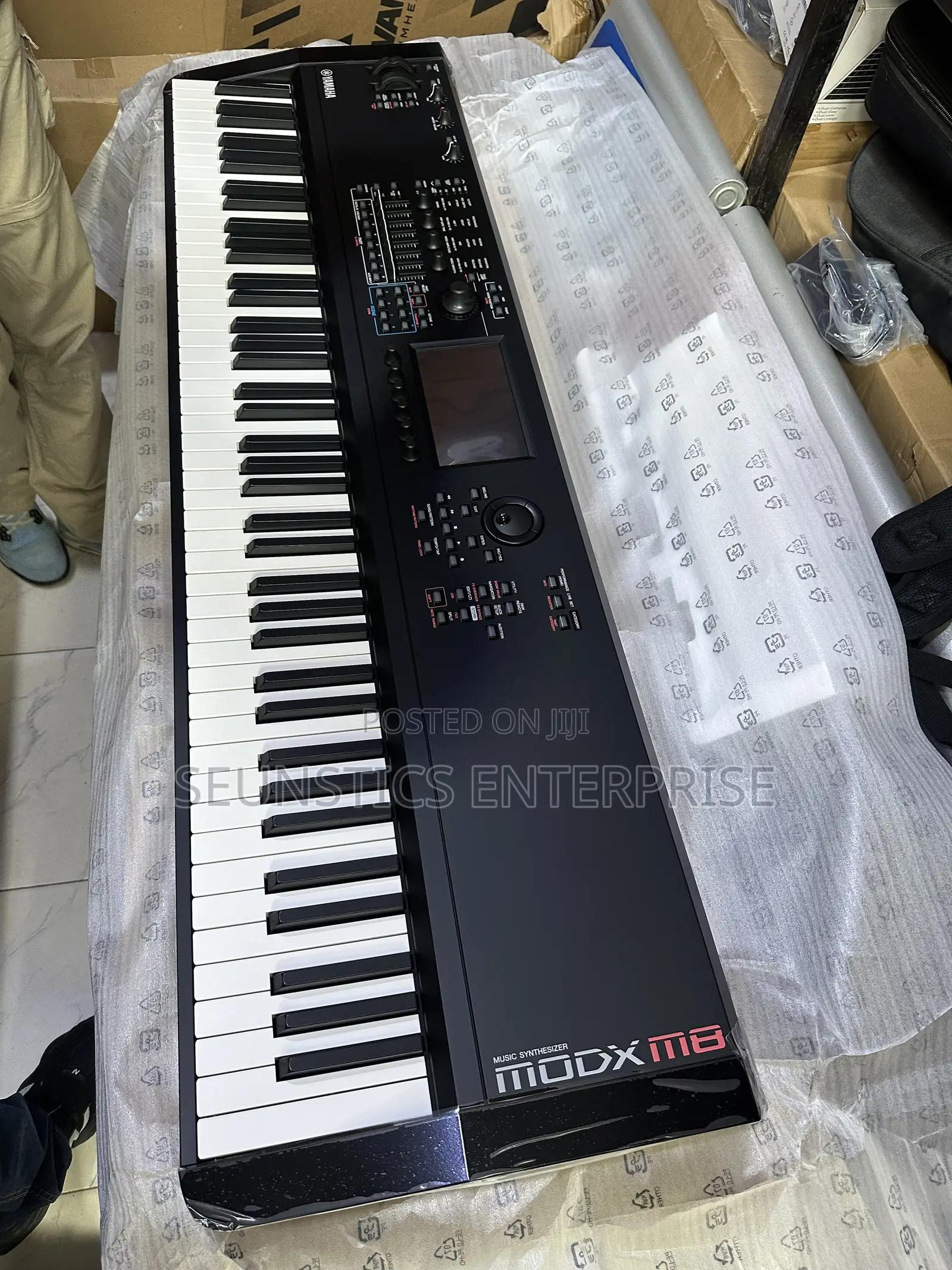 Quality Yamaha Modx M8 Workstation Keyboard/Piano