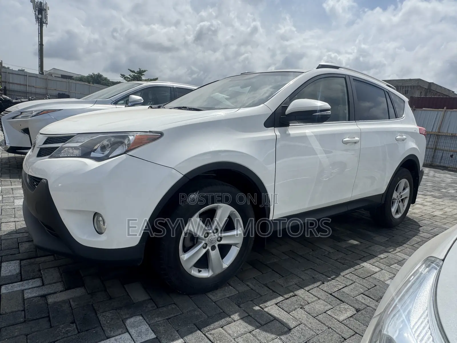 Toyota RAV4 Limited 4dr SUV AWD (2.5L 4cyl 6A) 2014 White