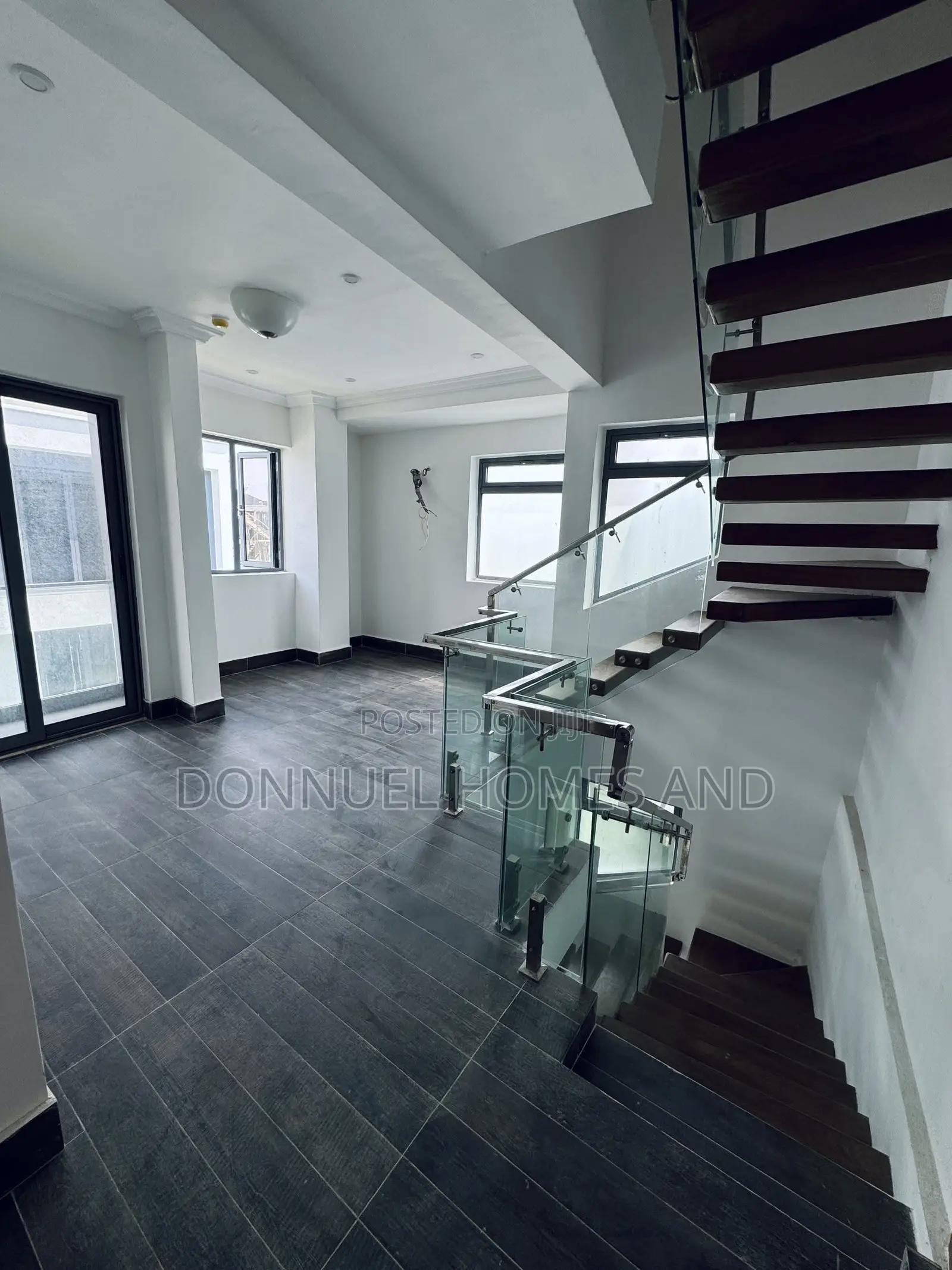 3bdrm Penthouse in Ikate for rent