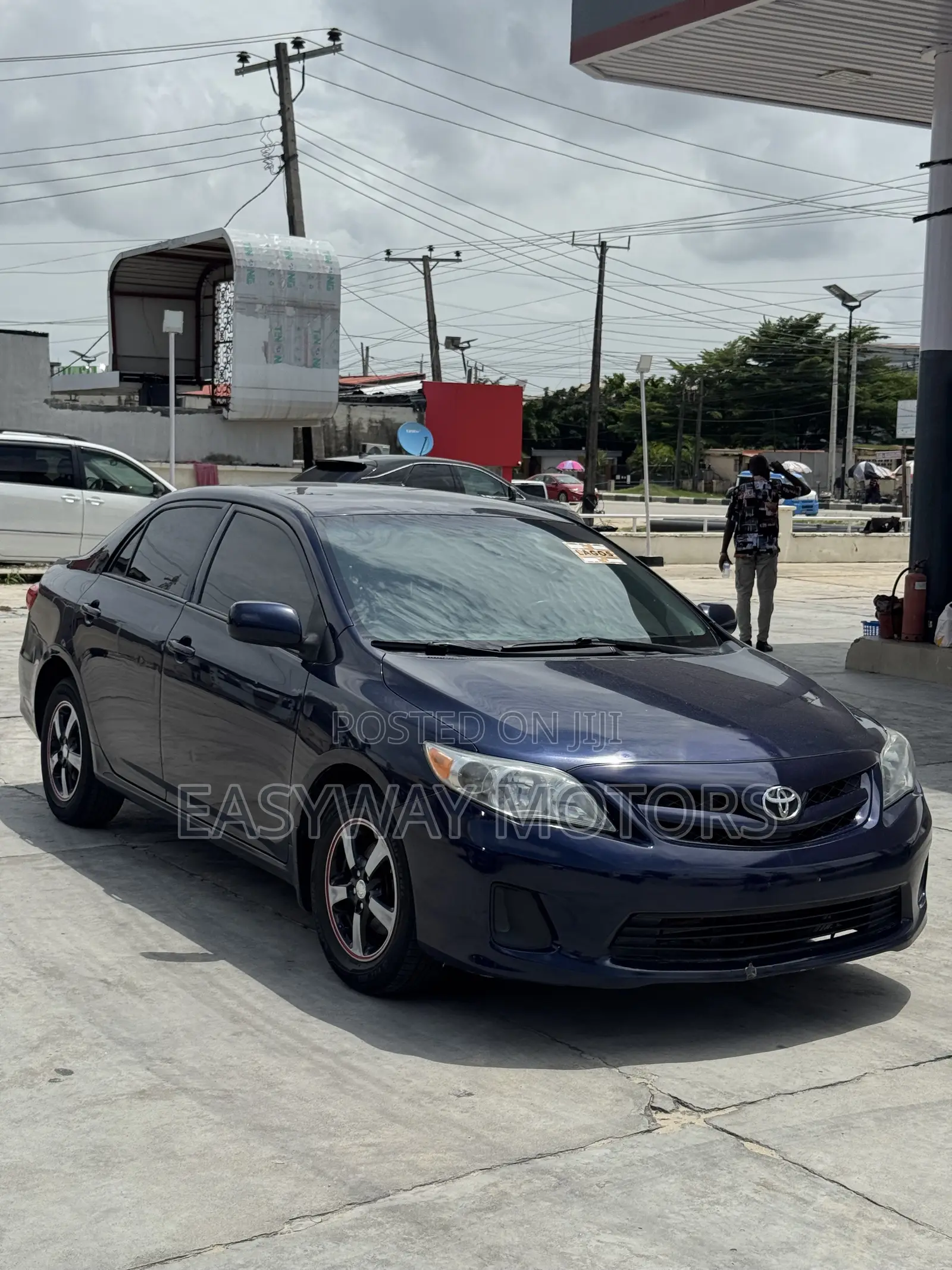 Toyota Corolla LE Special Edition 4dr Sedan (1.8L 4cyl 4A) 2013 Blue