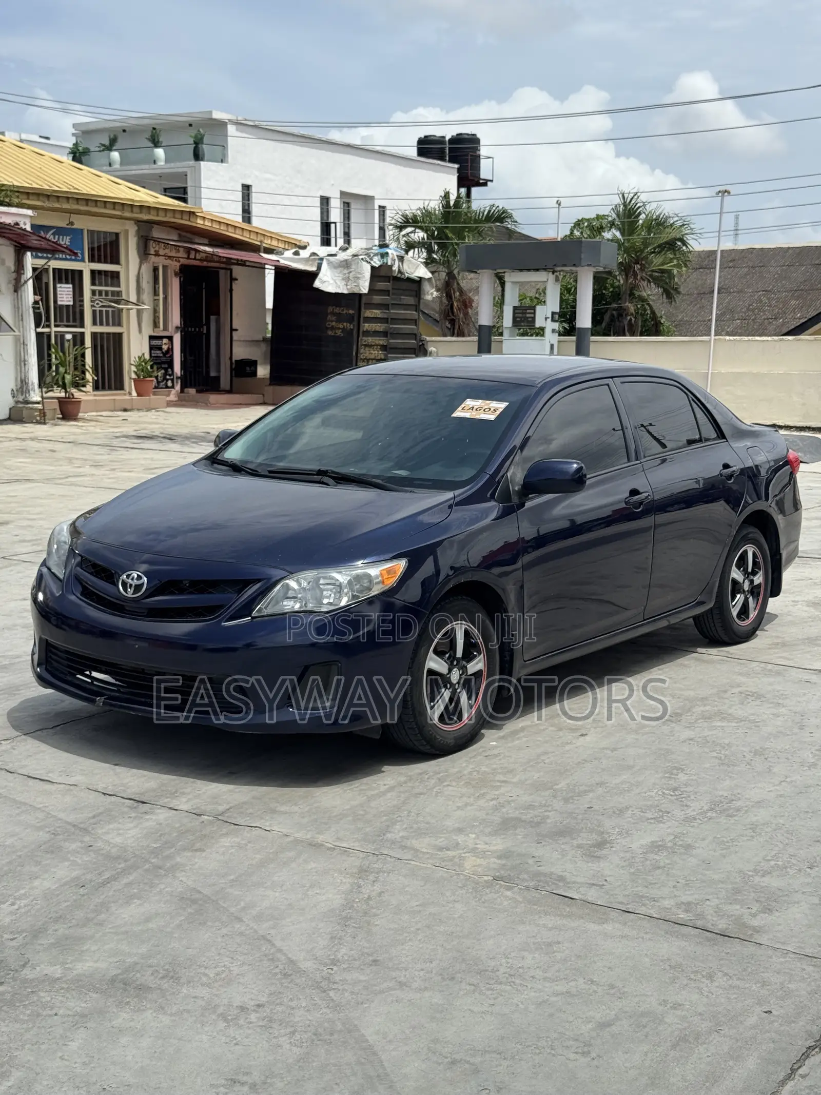 Toyota Corolla LE Special Edition 4dr Sedan (1.8L 4cyl 4A) 2013 Blue