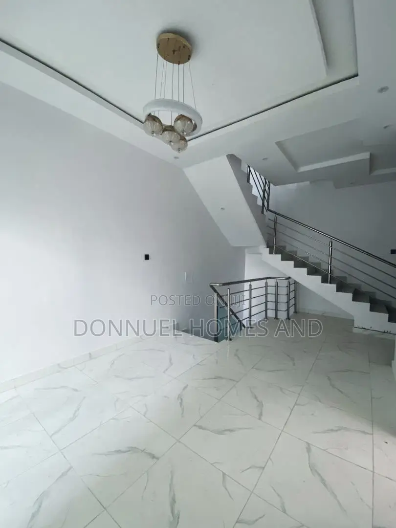 4bdrm Duplex in Ologolo for rent