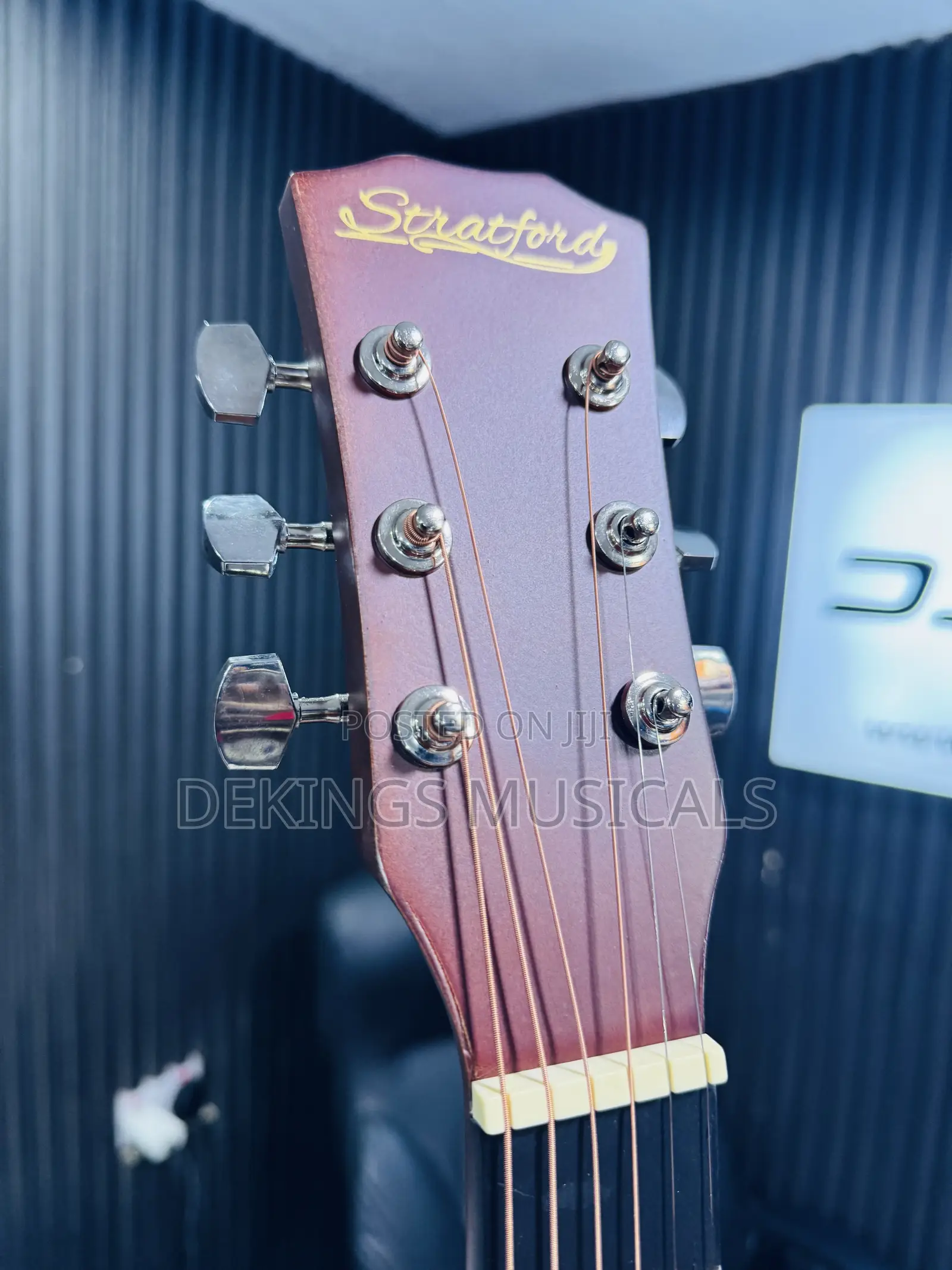 Acoustic Guitar 38’ Distinct Red Burst Finish