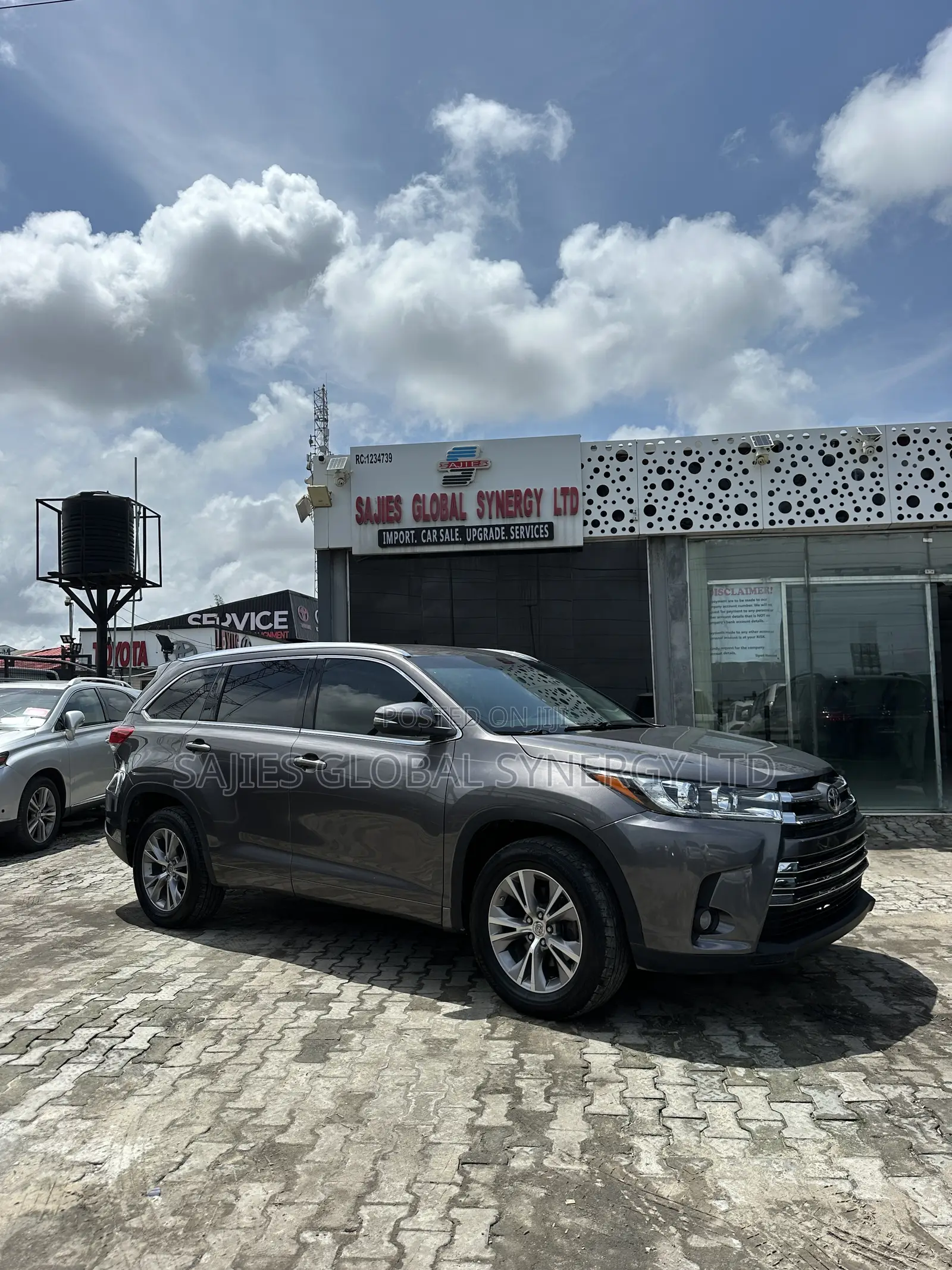 Toyota Highlander XLE 4dr SUV AWD (3.5L 6cyl 6A) 2015 Brown