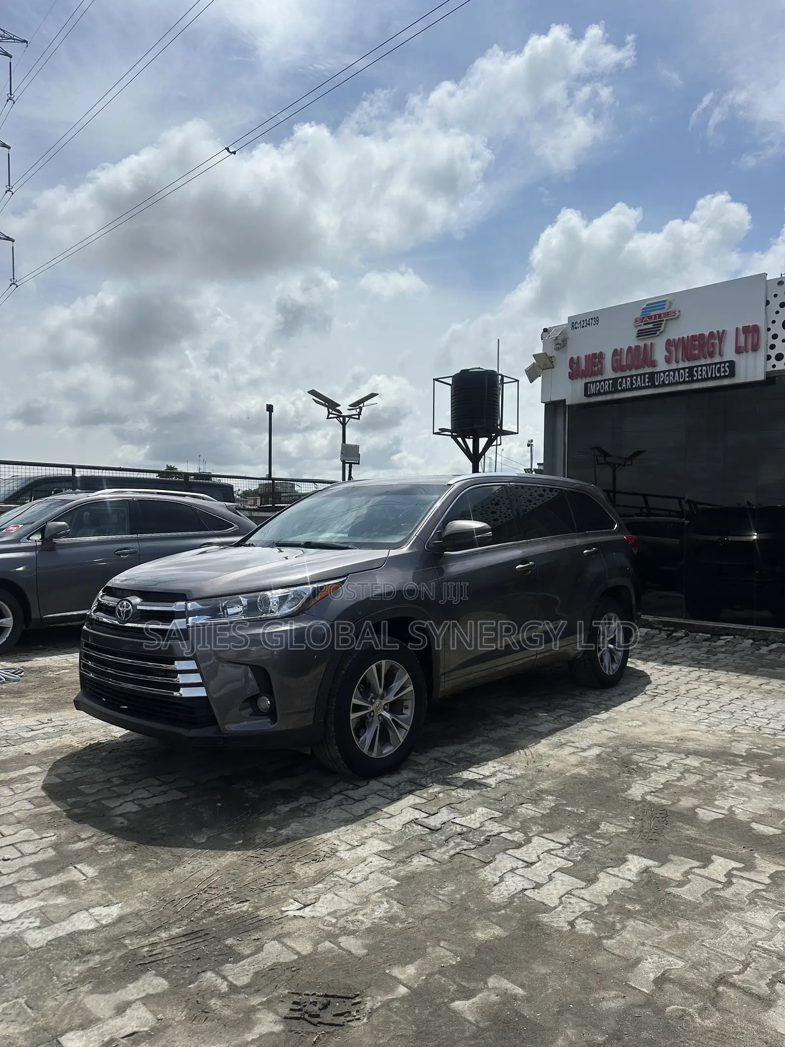 Toyota Highlander XLE 4dr SUV AWD (3.5L 6cyl 6A) 2015 Brown