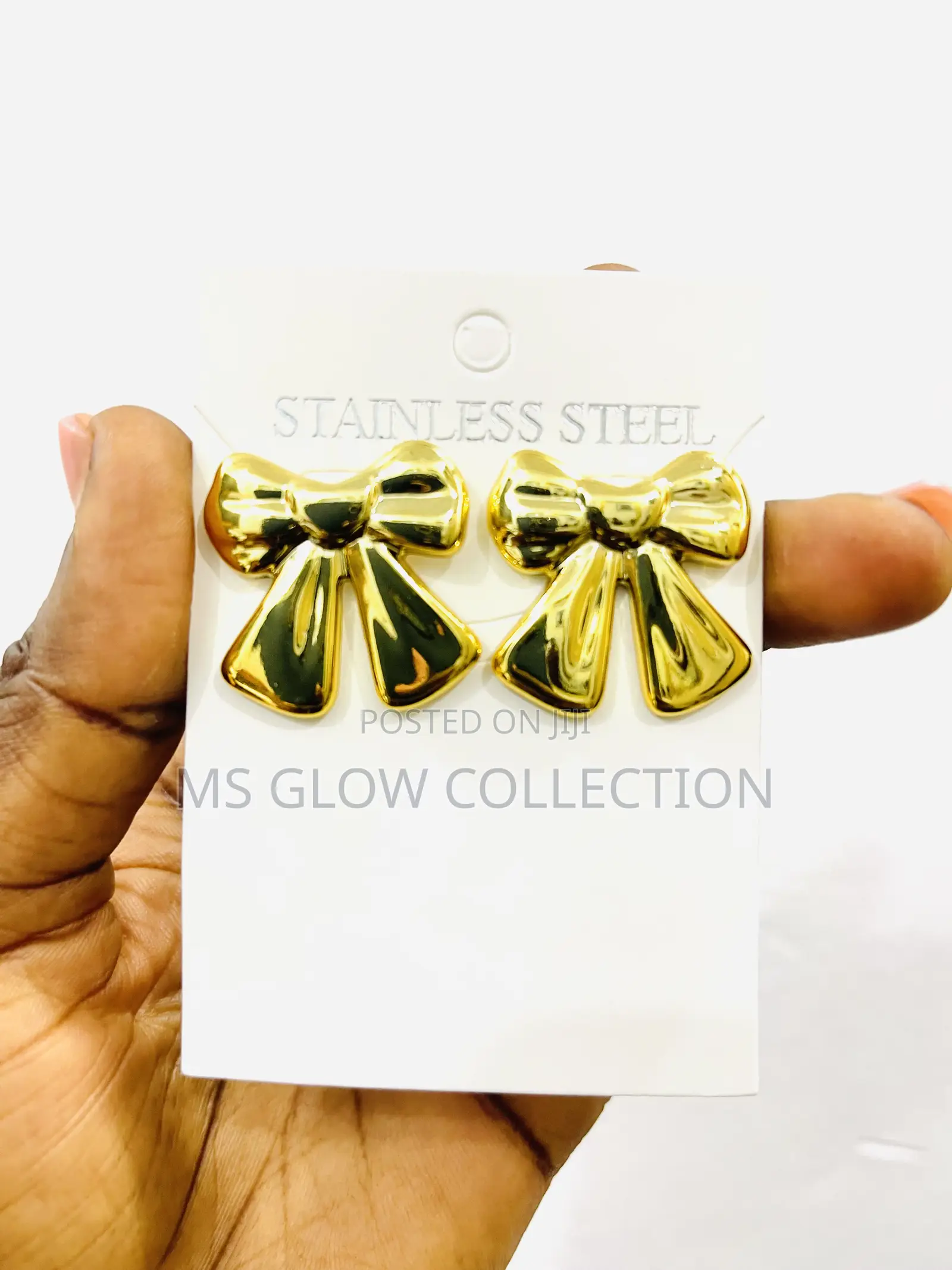 Luxury Bold Gold Bow Earrings – Ceramic