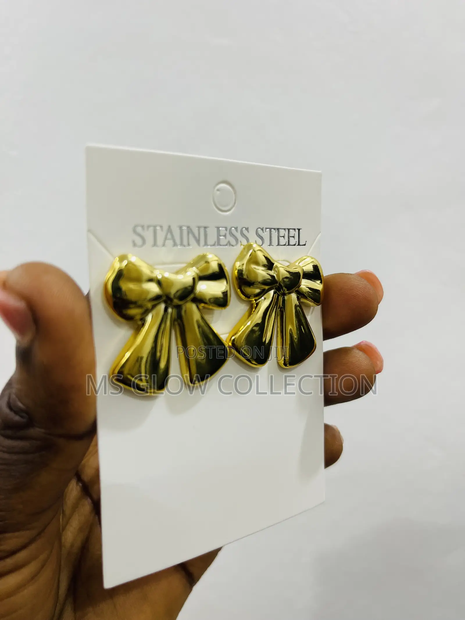 Luxury Bold Gold Bow Earrings – Ceramic