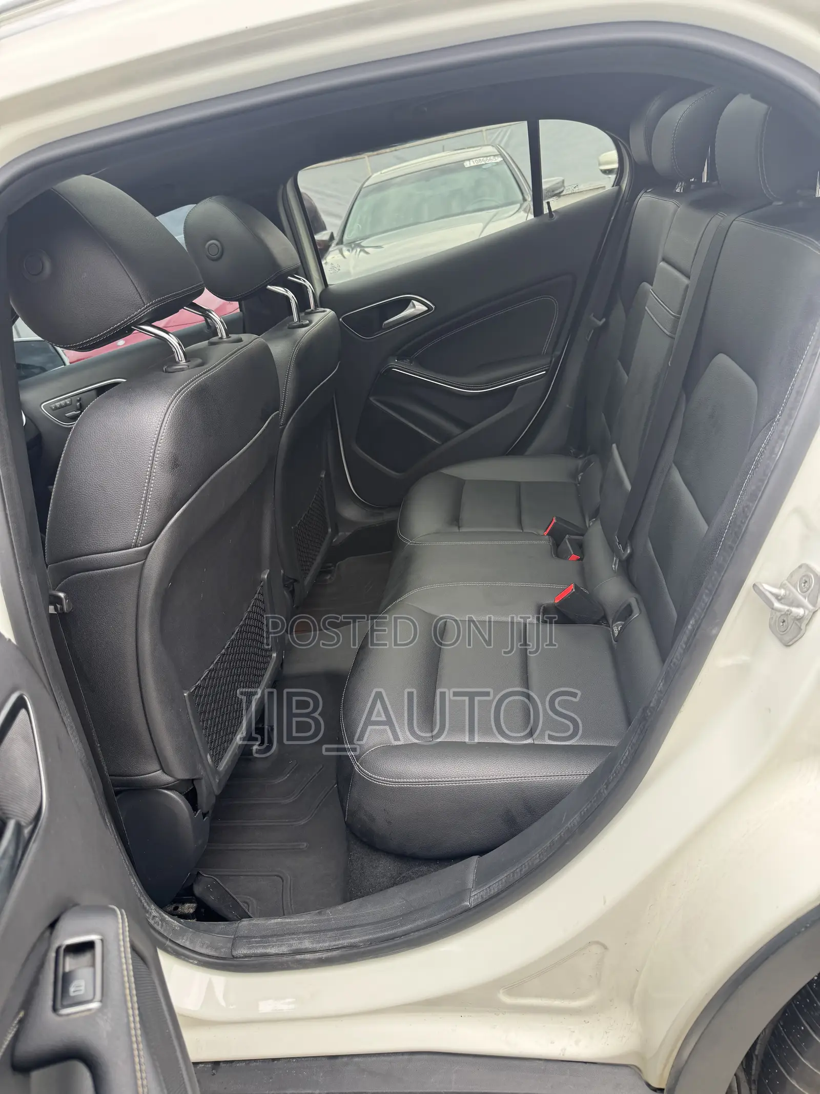 Mercedes-Benz GLA 250 2016 White