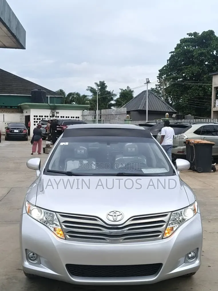 Toyota Venza V6 2011 Silver