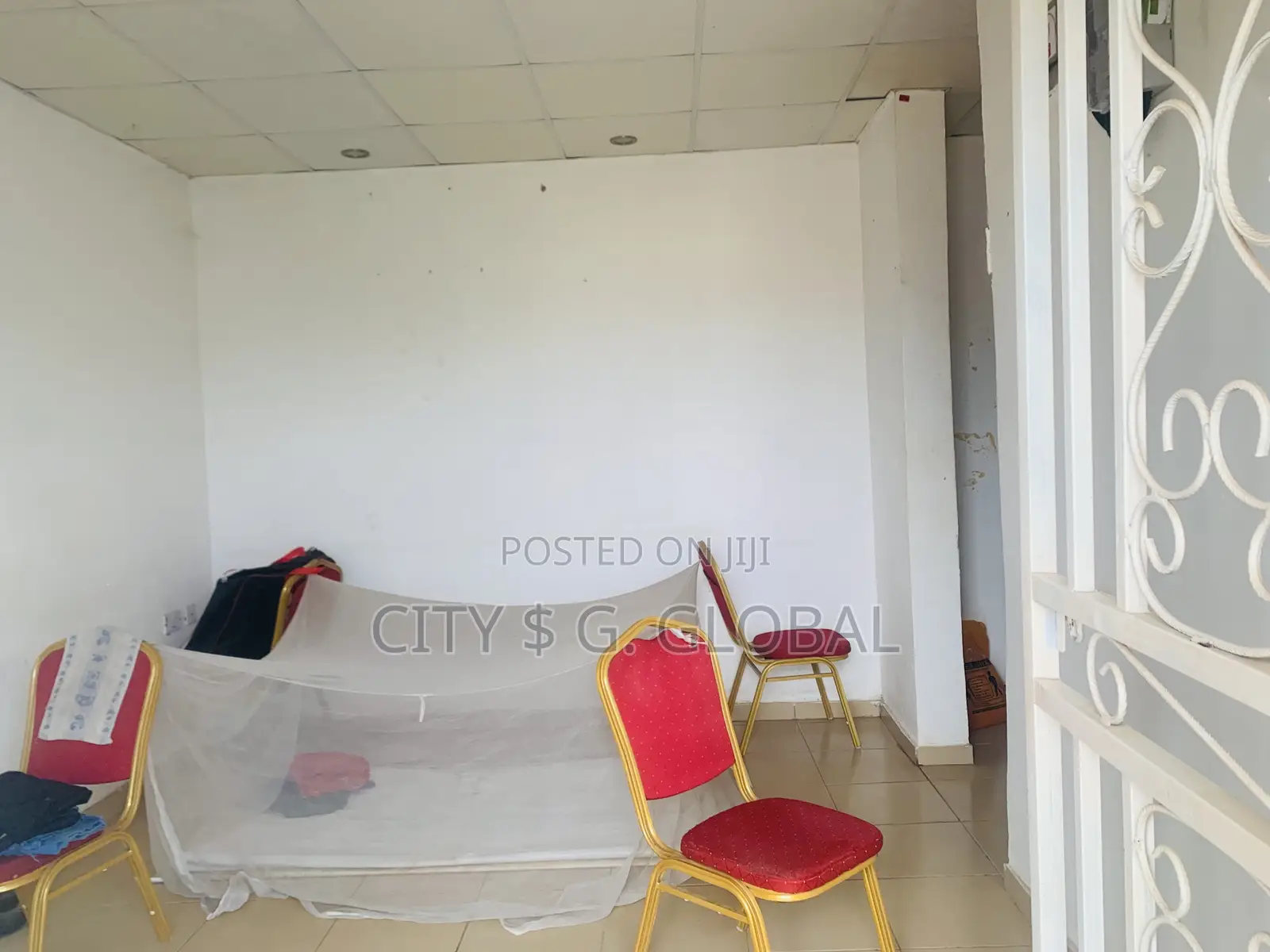 Small Shop for Rent in Jahi