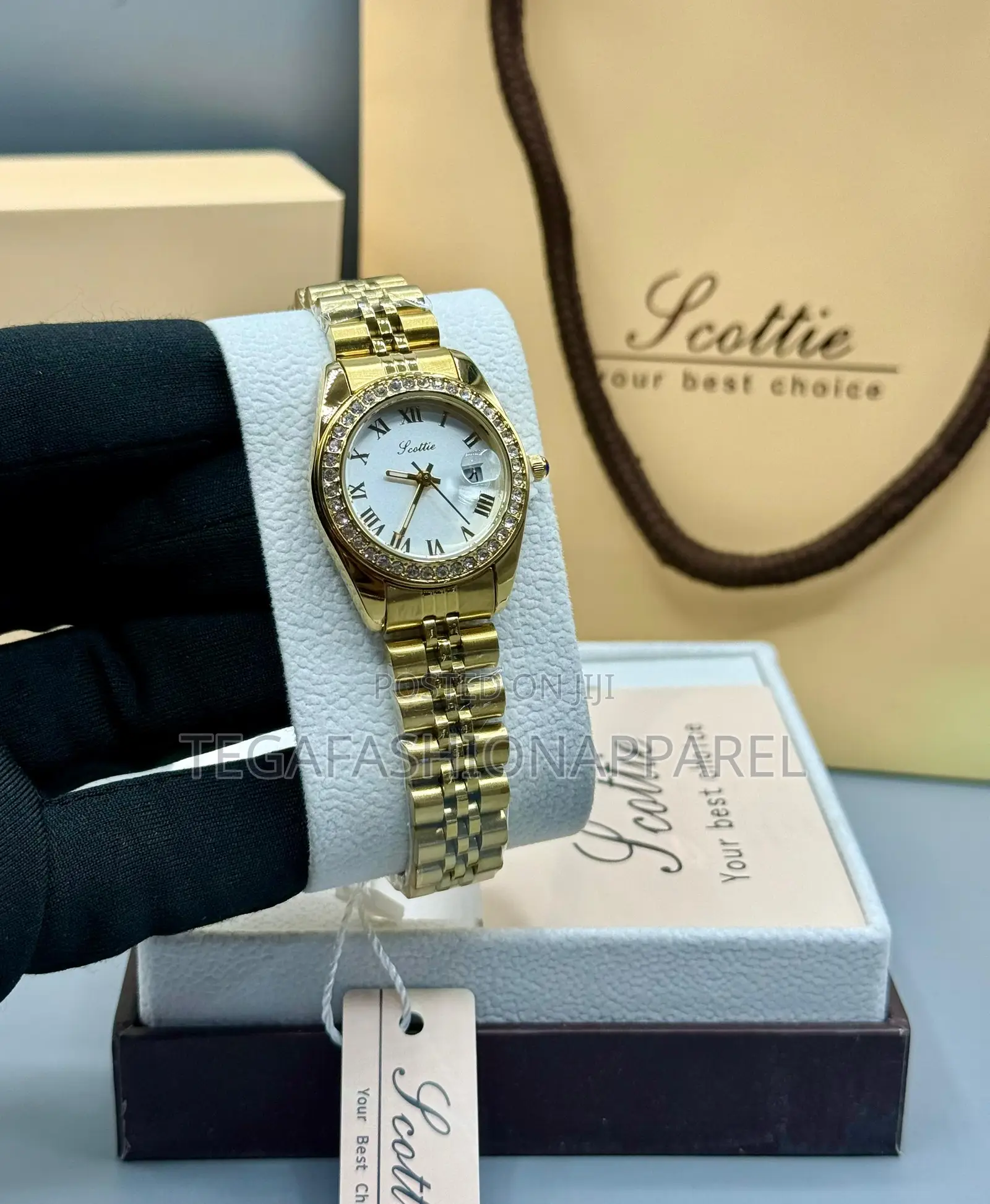 Scottie Female Tiny Strap Watch