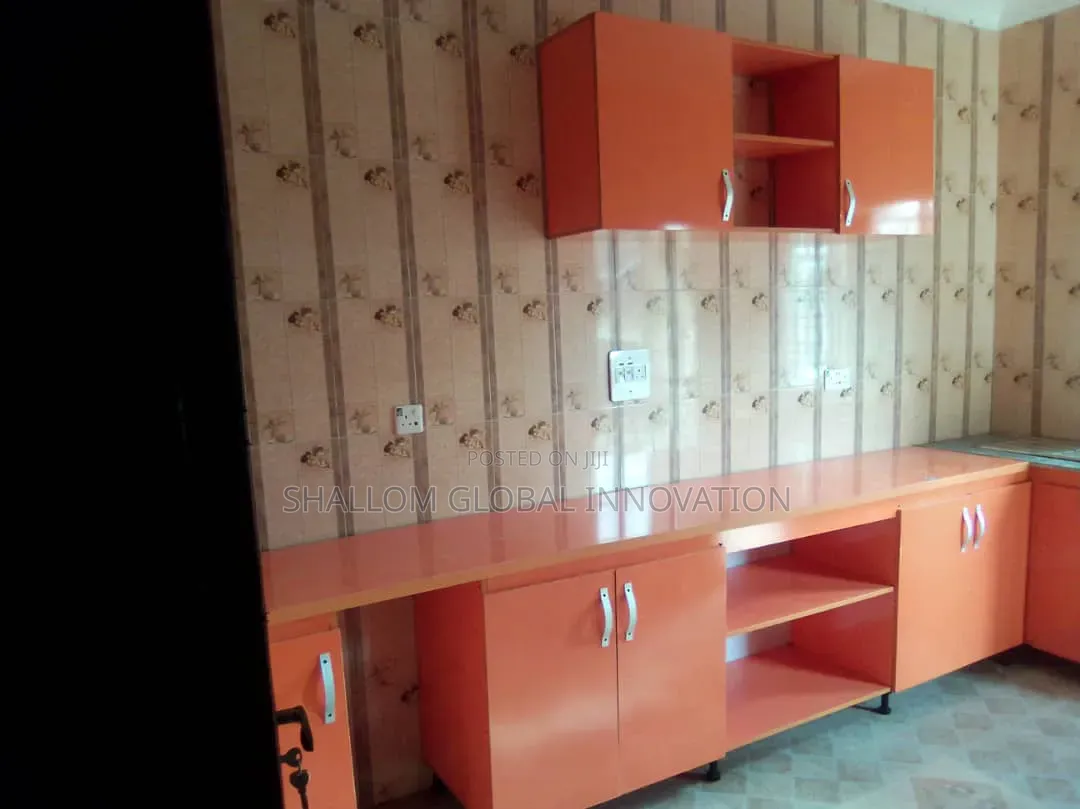 2bdrm Block of Flats in Nihort, Ologuneru for sale