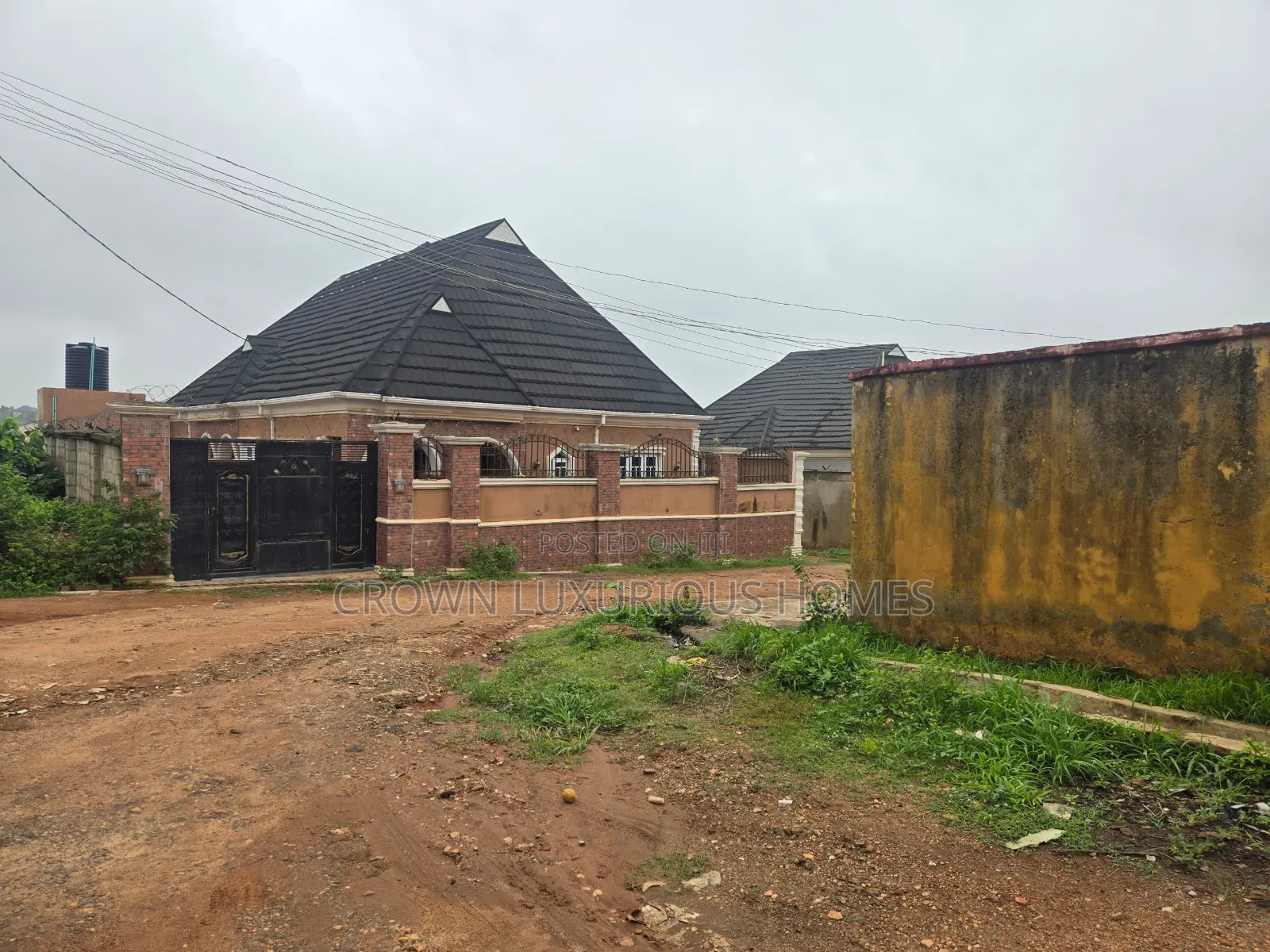 2bdrm Bungalow in Hephzibah Estate, Ibadan for sale
