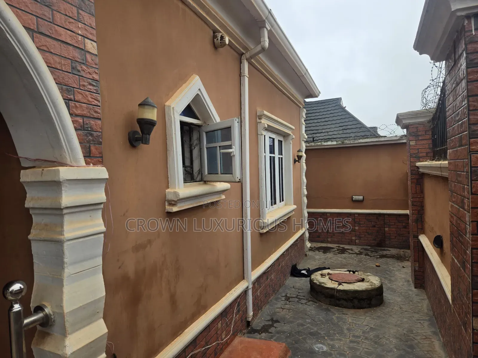 2bdrm Bungalow in Hephzibah Estate, Ibadan for sale