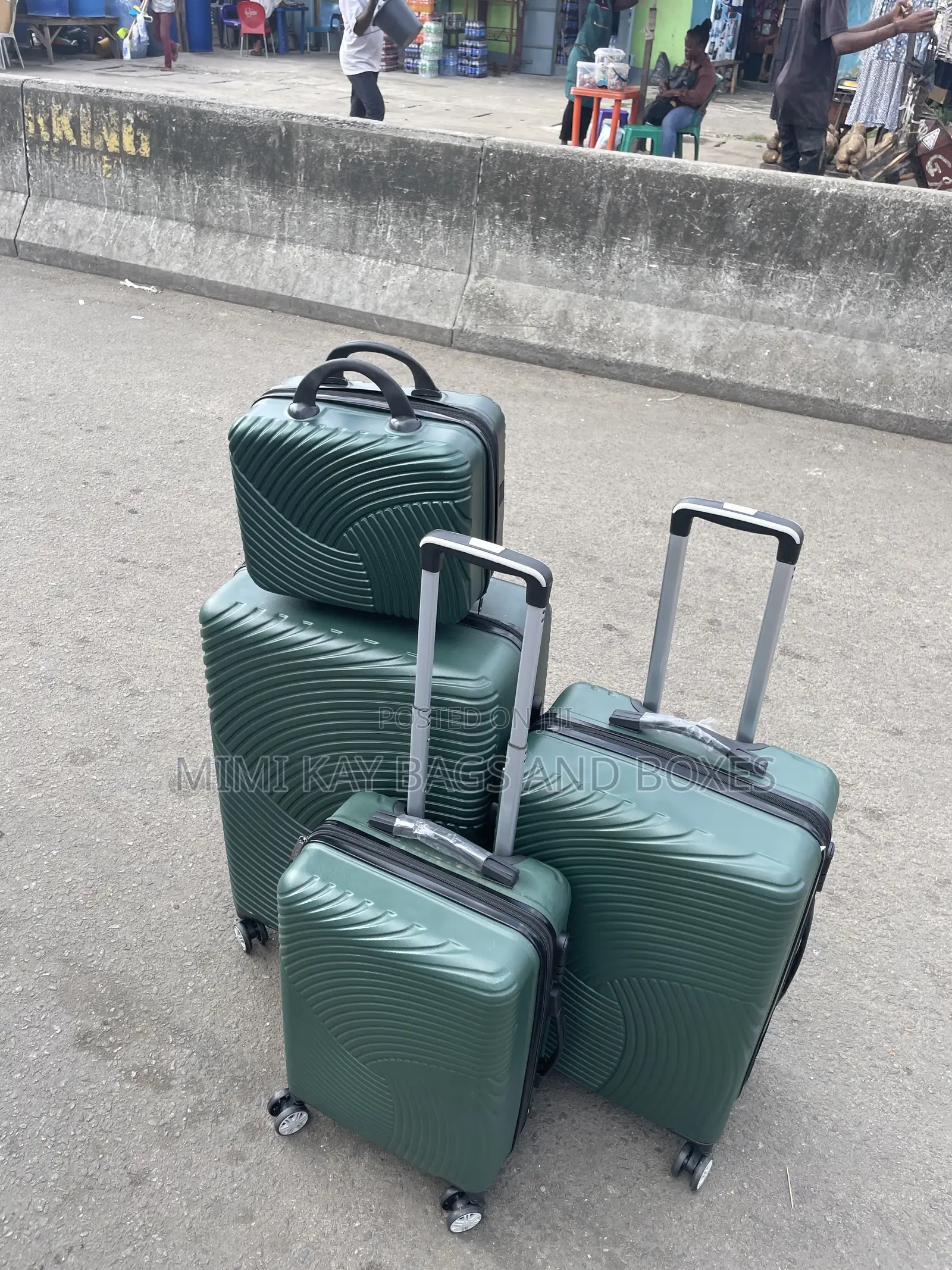 Set of Plastic Box in Port Harcourt 120,000