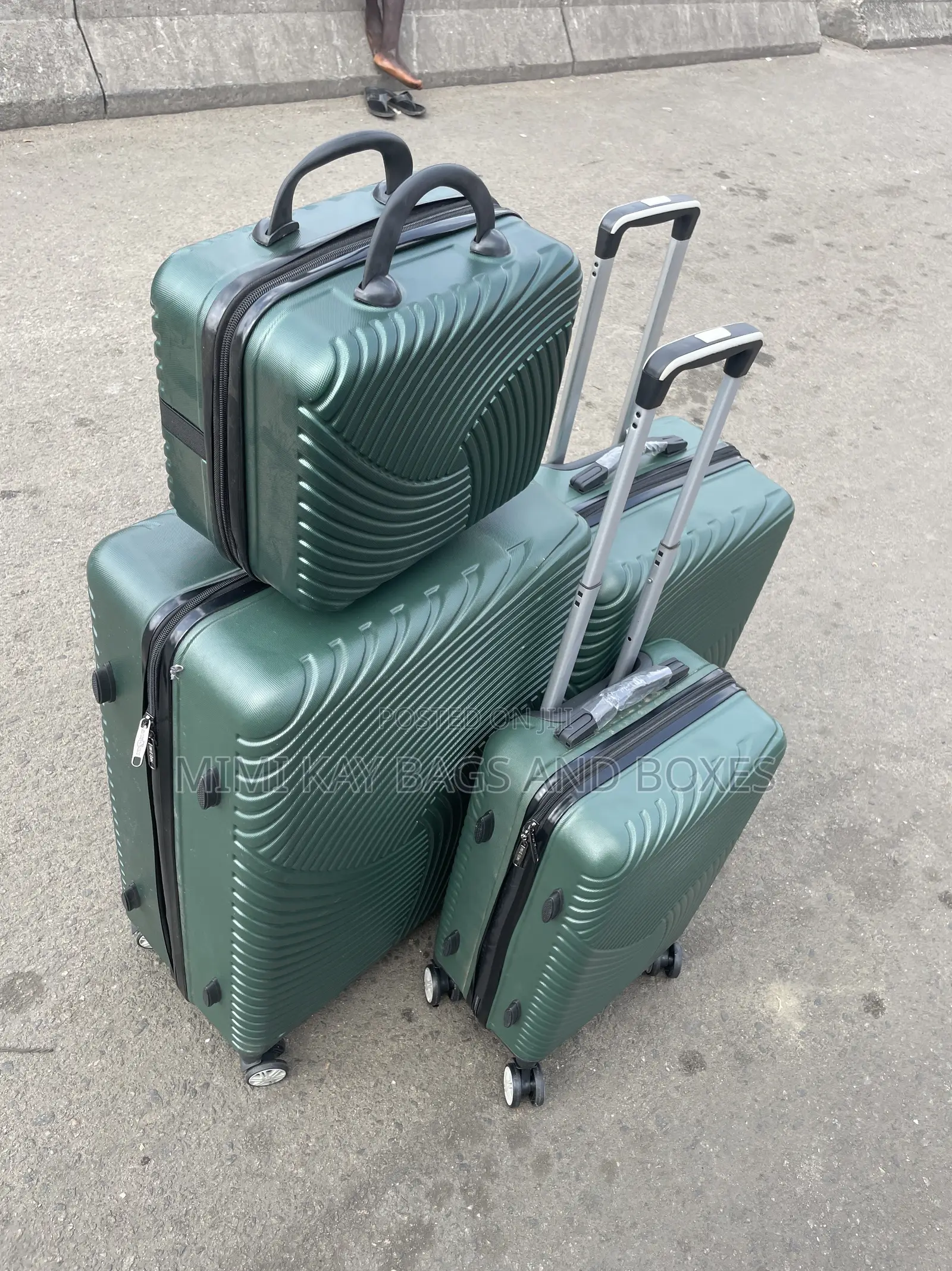 Set of Plastic Box in Port Harcourt 120,000