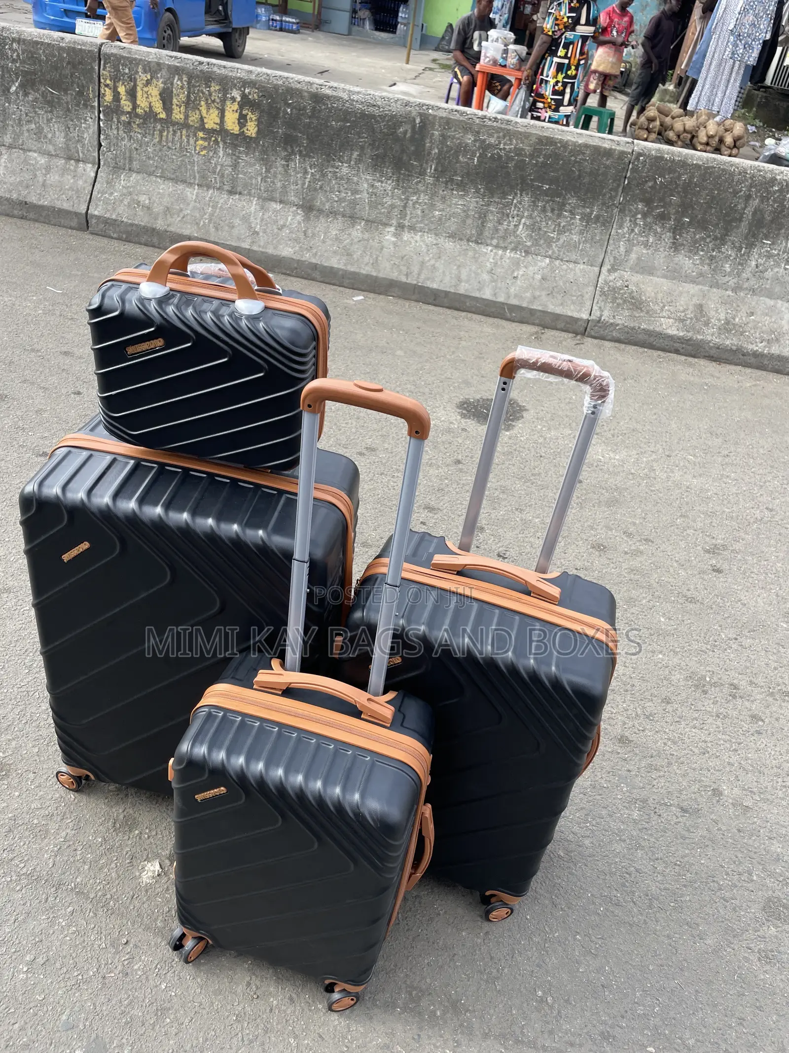 Complete Set of Rubber Box 120,000