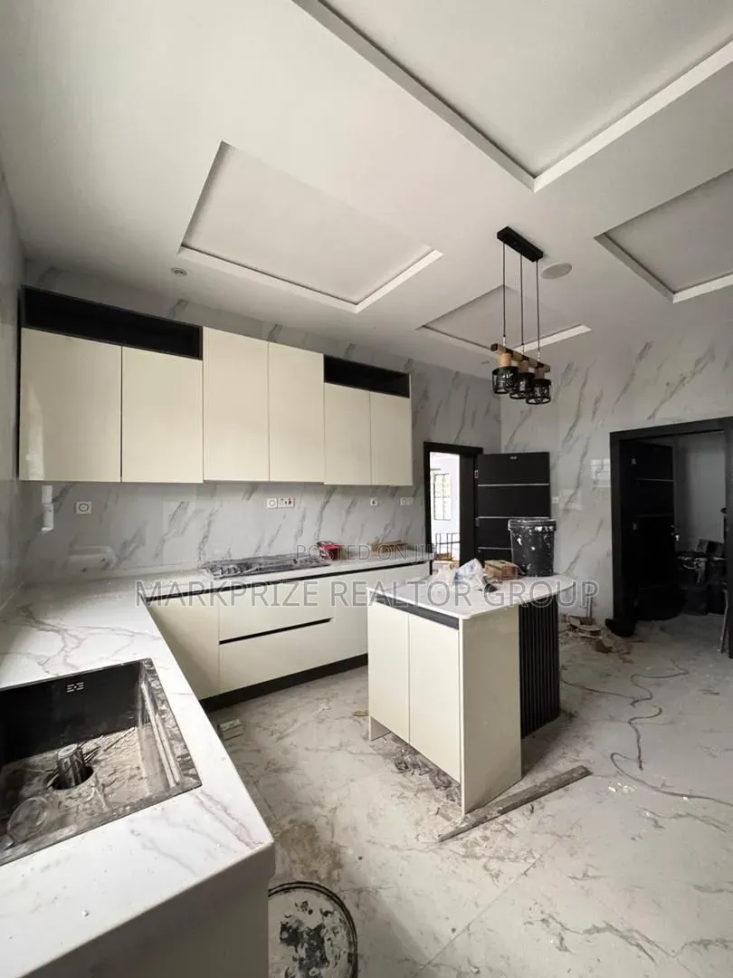 Furnished 6bdrm Duplex in Ojodu Lagos, Berger for sale
