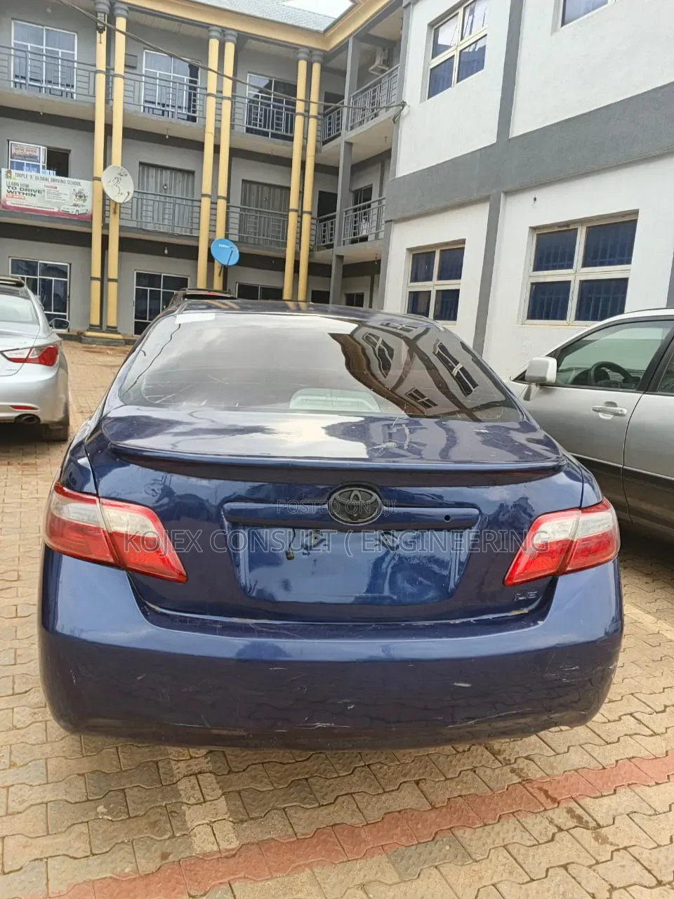 Toyota Camry LE 4dr Sedan (2.4L 4cyl 5A) 2009 Blue