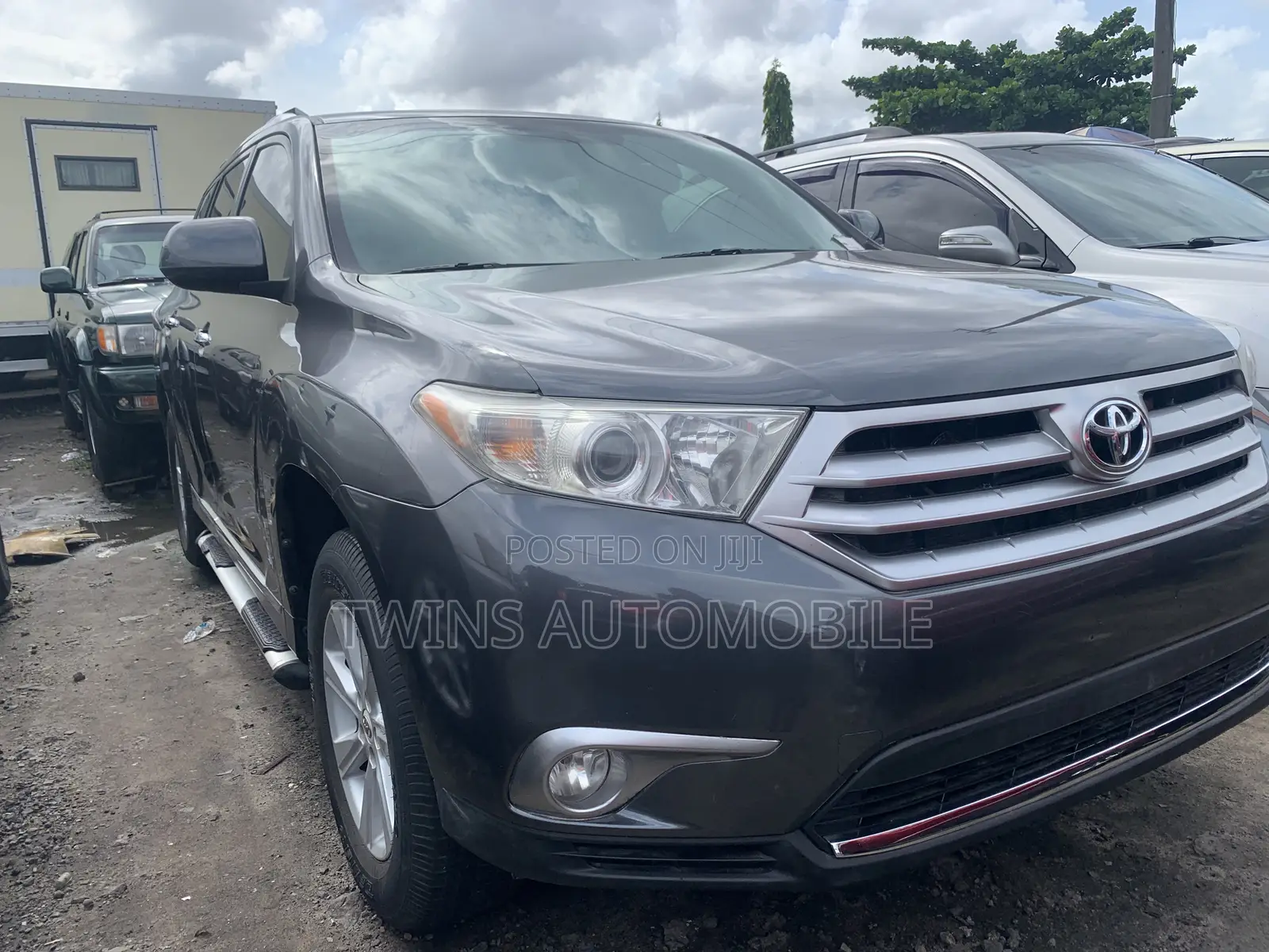 Toyota Highlander Limited 2012 Gray