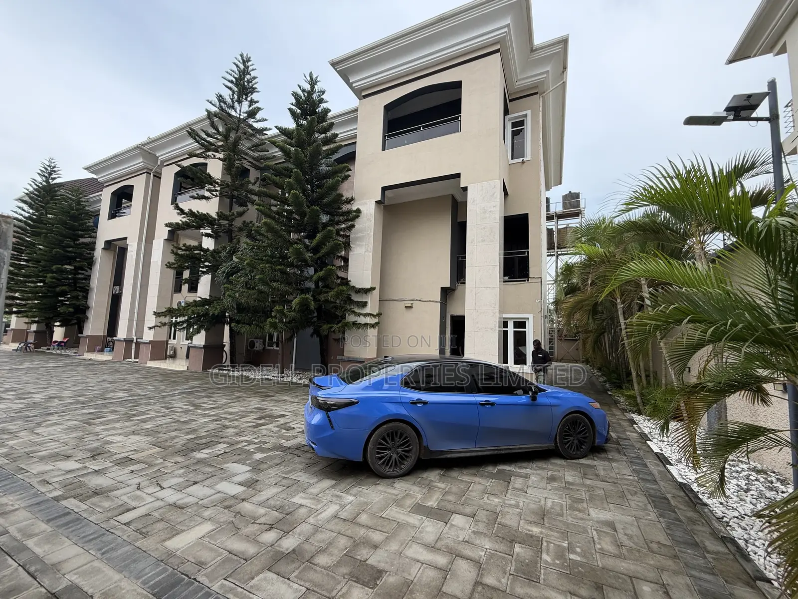 4bdrm Townhouse / Terrace in Guzape District for rent
