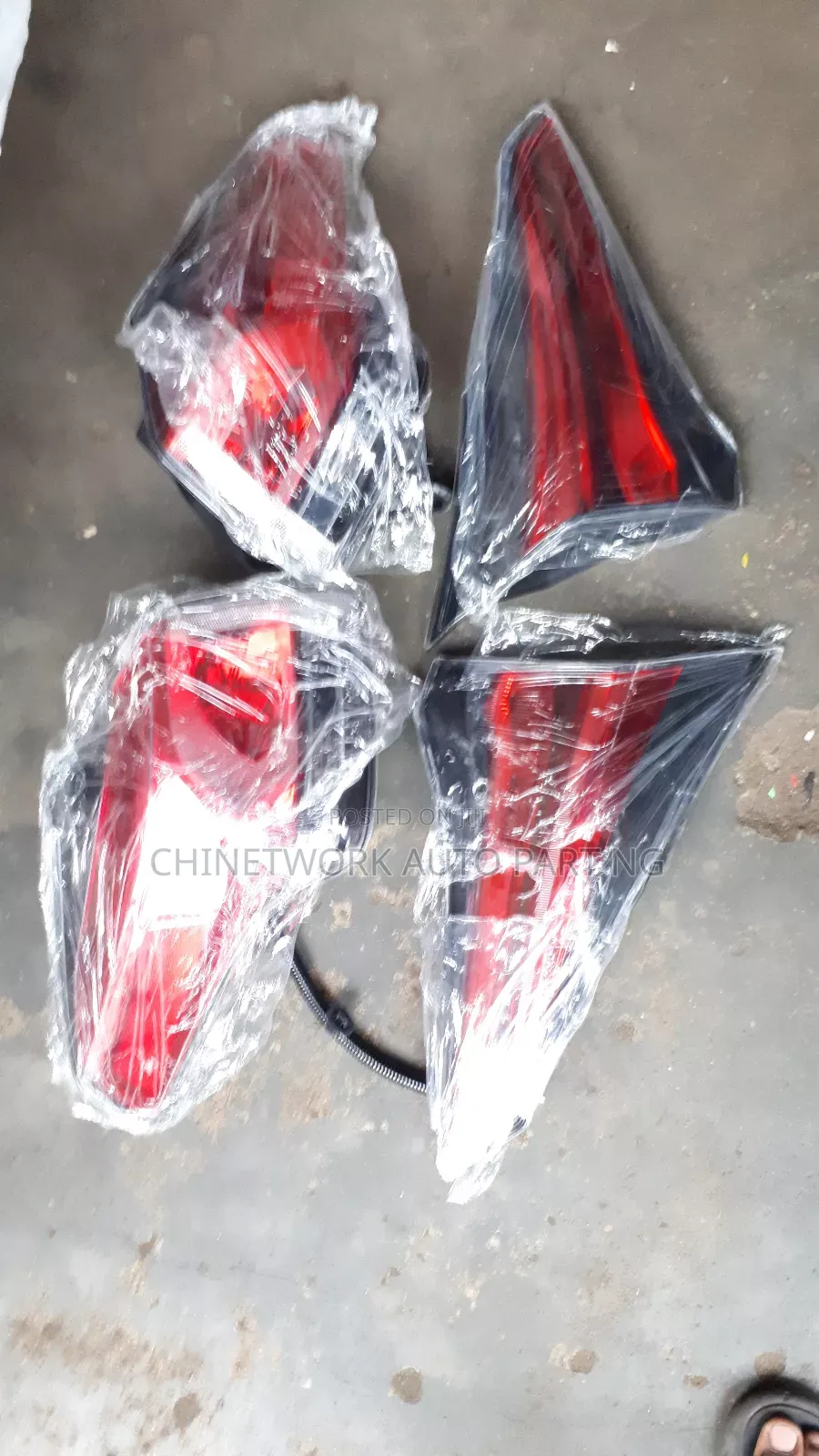 Toyota Rav4 2018 Complete Rear Tail Light Set | Original Backlight