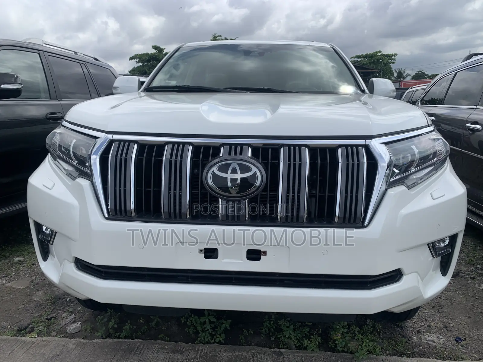 Toyota Land Cruiser Prado 4.0 2023 White
