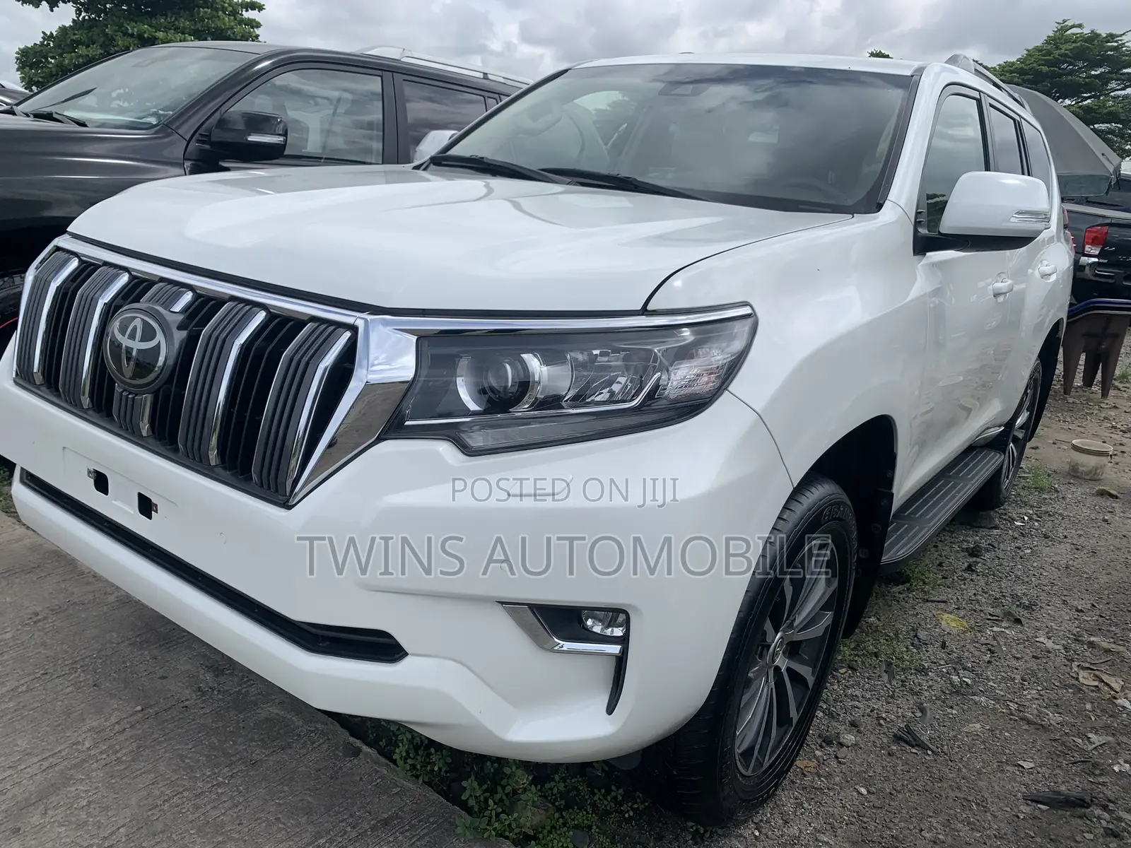 Toyota Land Cruiser Prado 4.0 2023 White