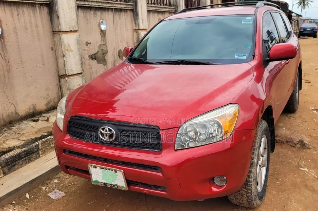 Toyota RAV4 2008 Red