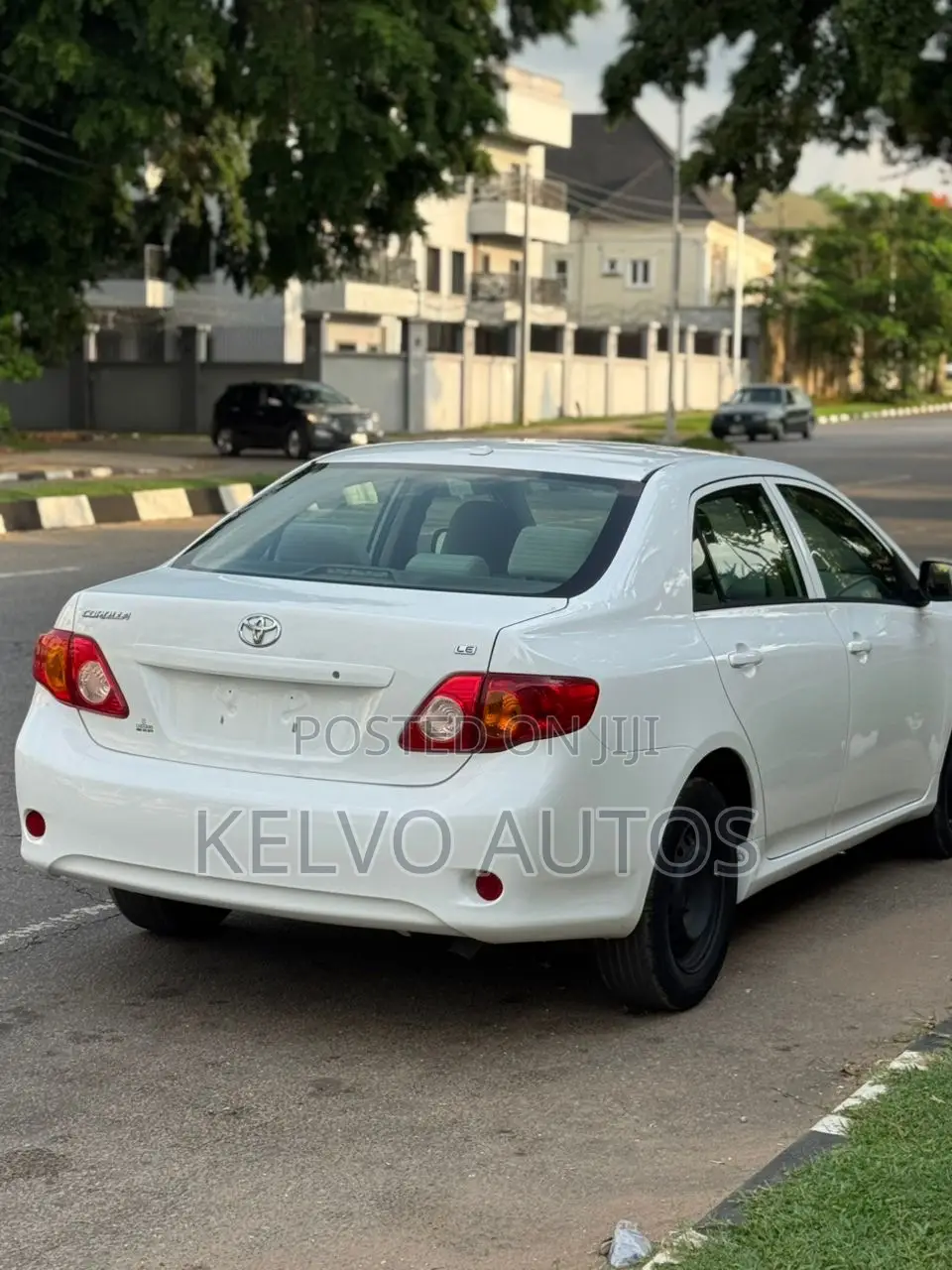 Toyota Corolla 2010 White