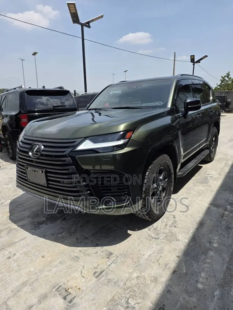 Lexus LX 2025