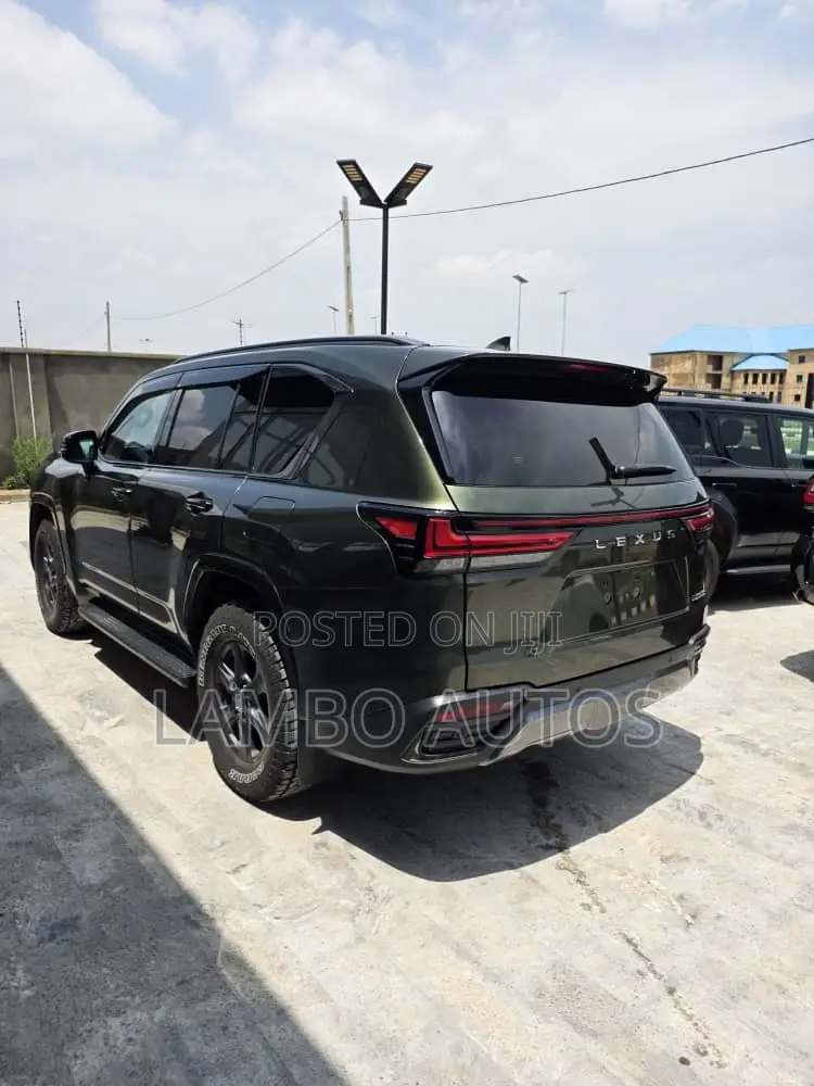 Lexus LX 2025