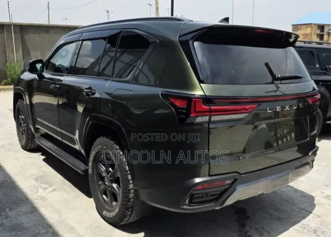New Lexus LX 600 2025 Green