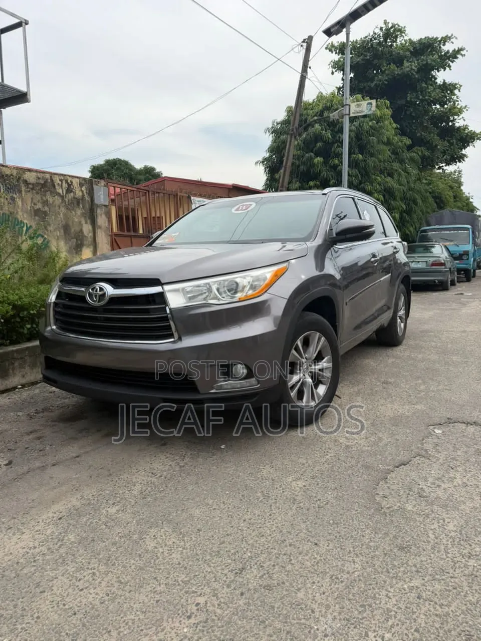 Toyota Highlander XLE 4dr SUV (3.5L 6cyl 6A) 2014 Gray