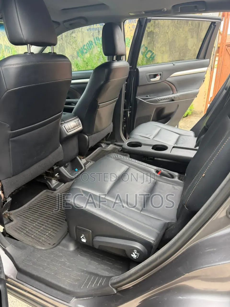 Toyota Highlander XLE 4dr SUV (3.5L 6cyl 6A) 2014 Gray