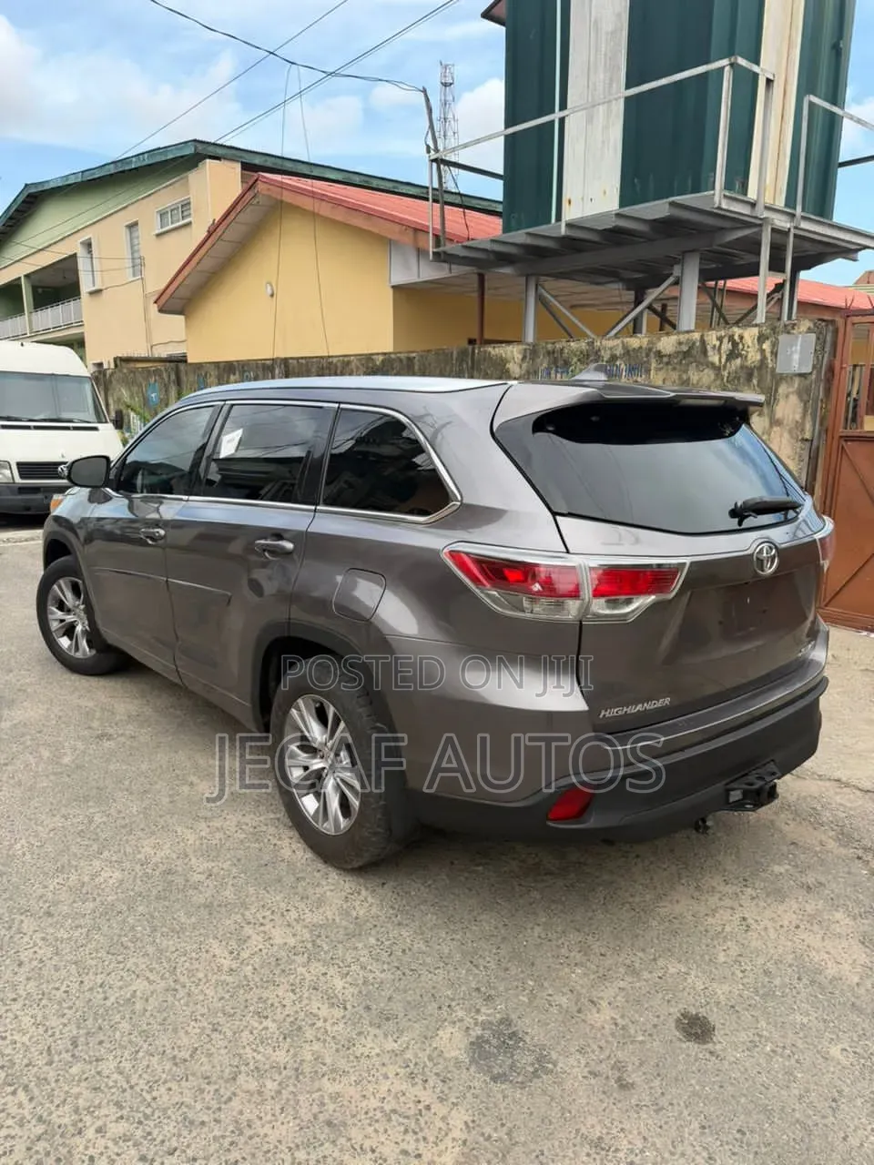 Toyota Highlander XLE 4dr SUV (3.5L 6cyl 6A) 2014 Gray