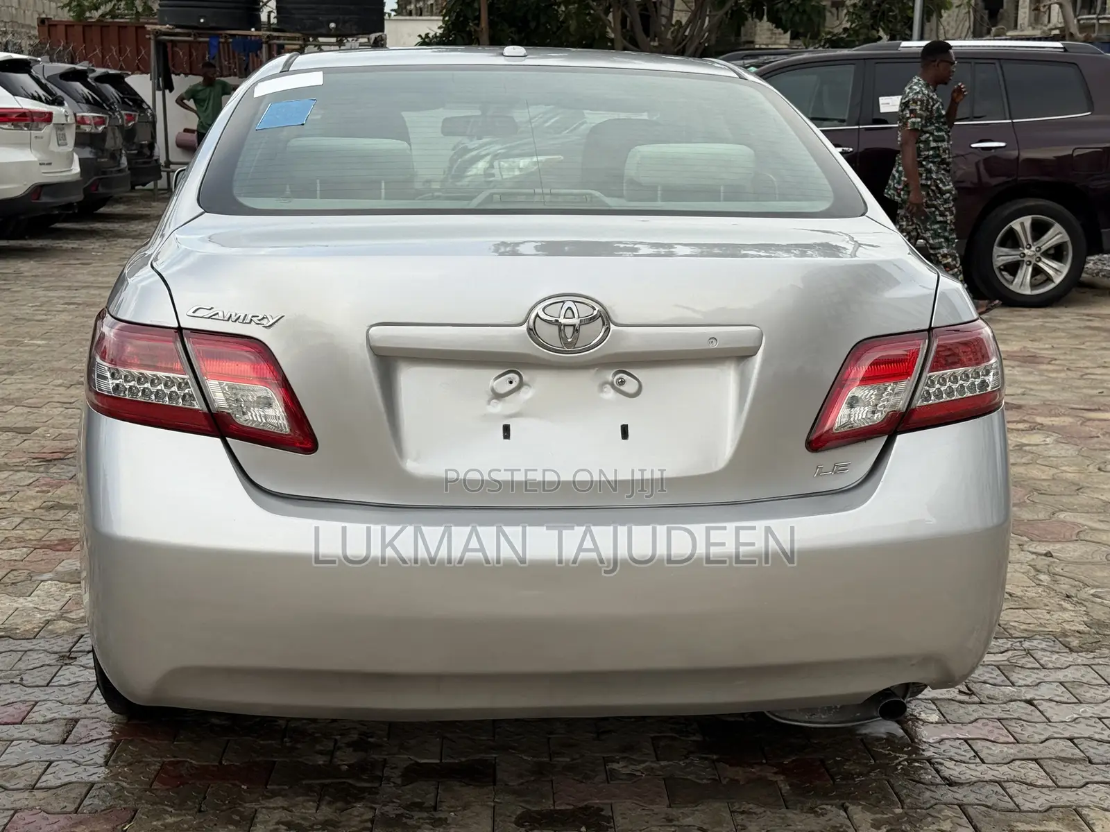 Toyota Camry LE 4dr Sedan (2.5L 4cyl 6A) 2011 Silver