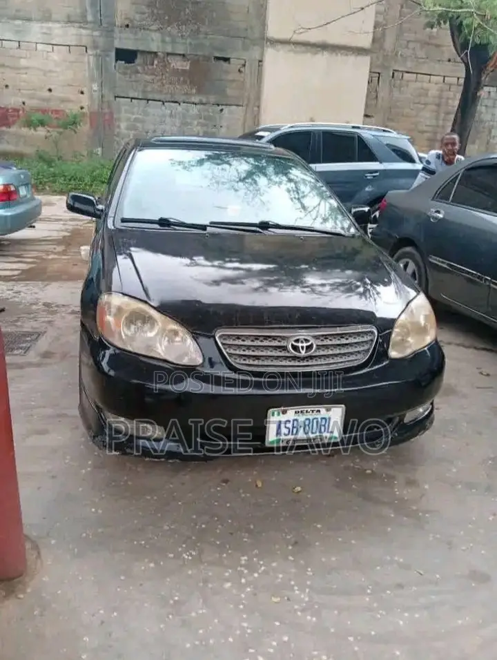 Toyota Corolla 2004 Black