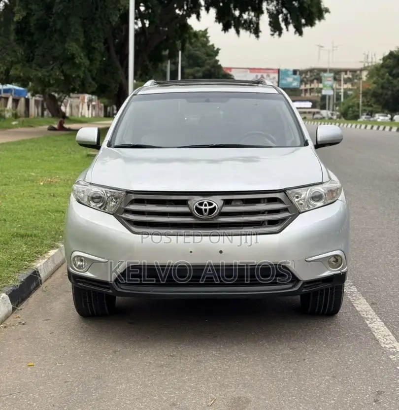 Toyota Highlander 2011 Gray