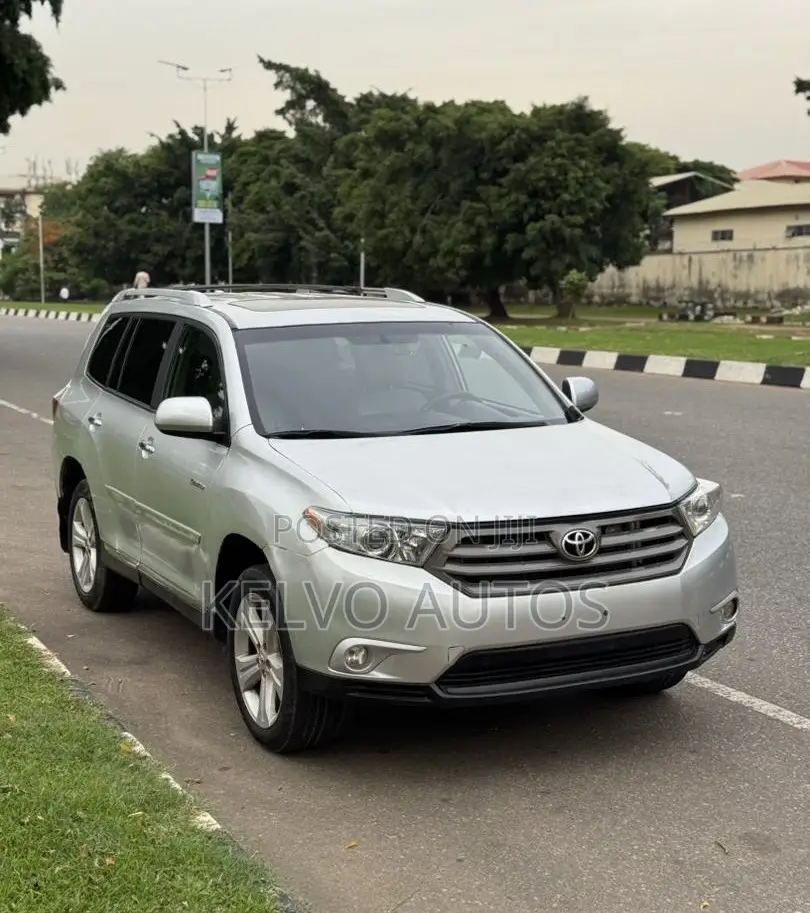 Toyota Highlander 2011 Gray