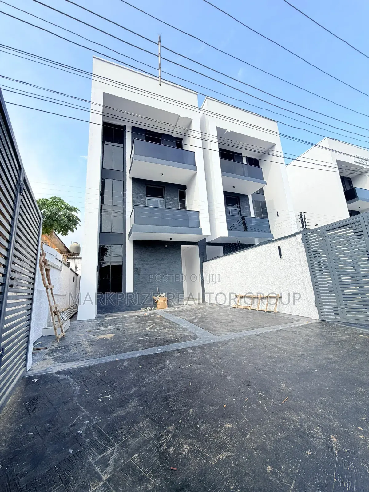 4bdrm Duplex in Adeniyi Jones Ikeja for sale