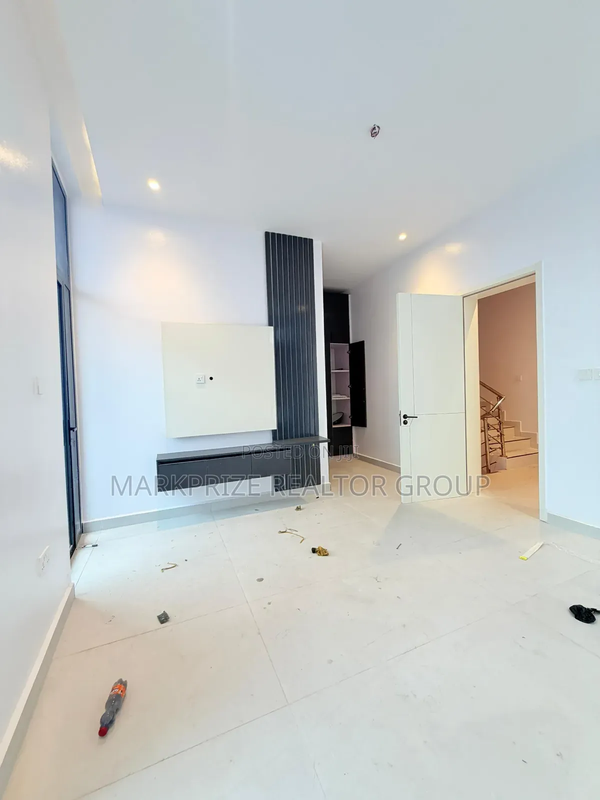 4bdrm Duplex in Adeniyi Jones Ikeja for sale