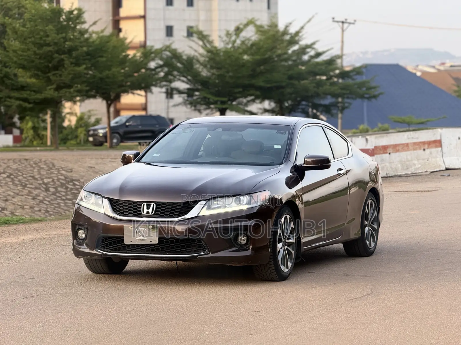 Honda Accord EX-L V-6 2dr Coupe FWD (3.5L 6cyl 6A) 2013 Brown