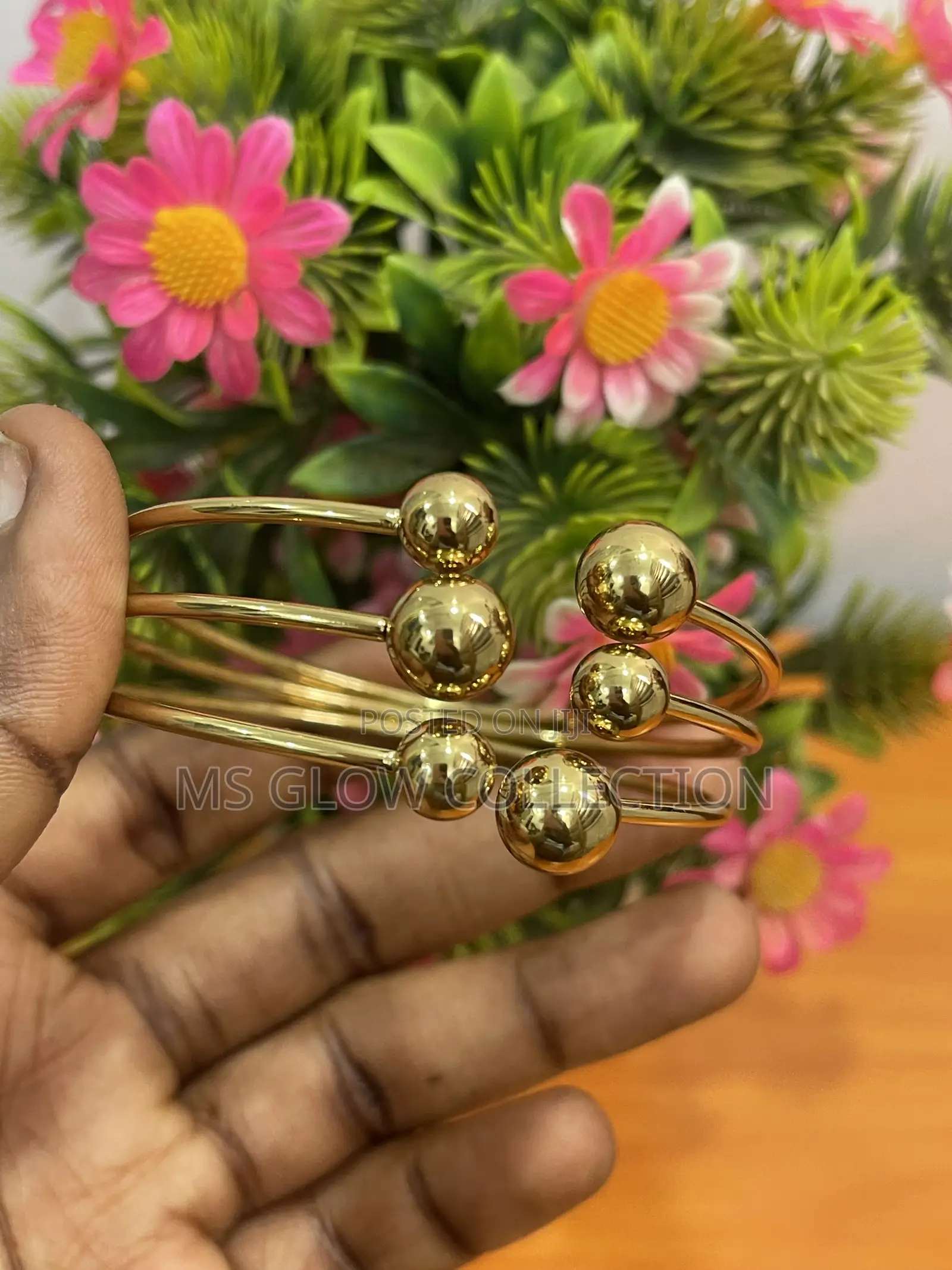 Piece Stacking Gold Sphere Open Bangle Bracelet Set