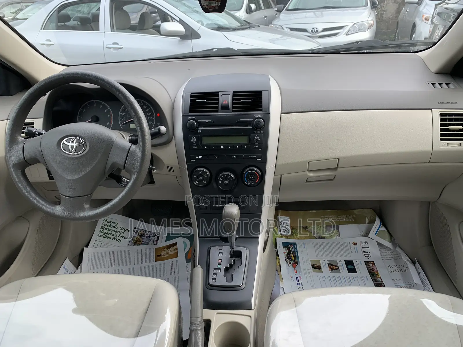 Toyota Corolla 2010 Gold