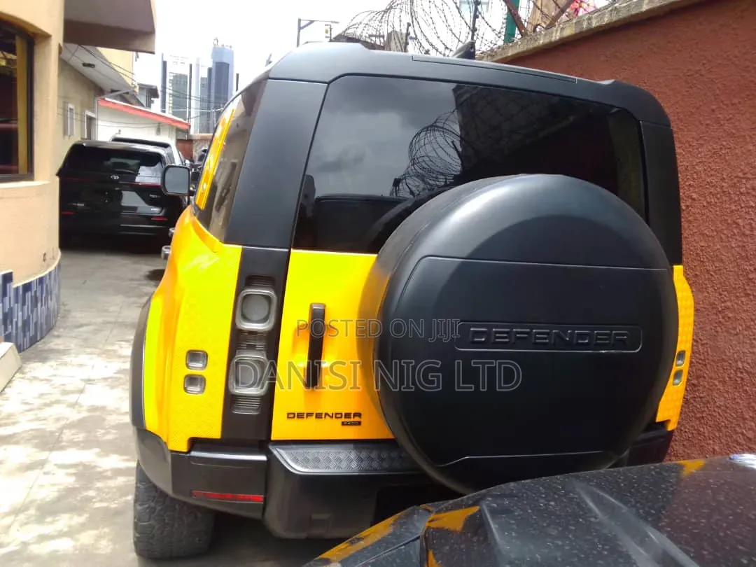 Land Rover Defender 2021 Yellow