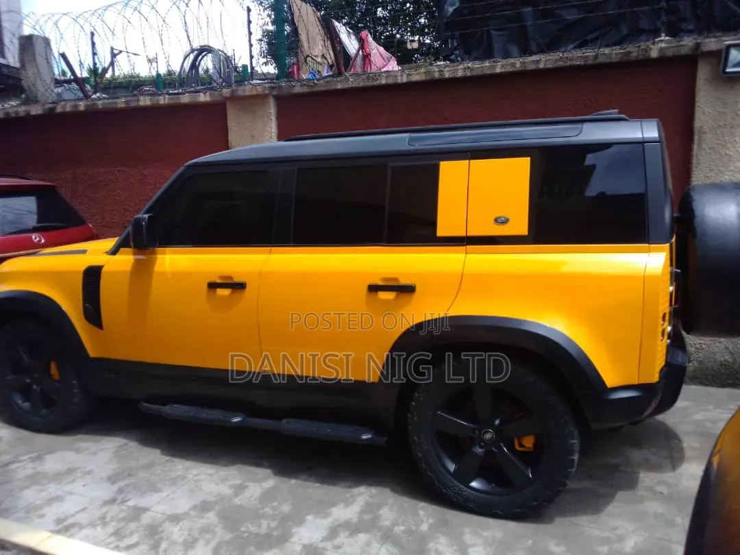Land Rover Defender 2021 Yellow
