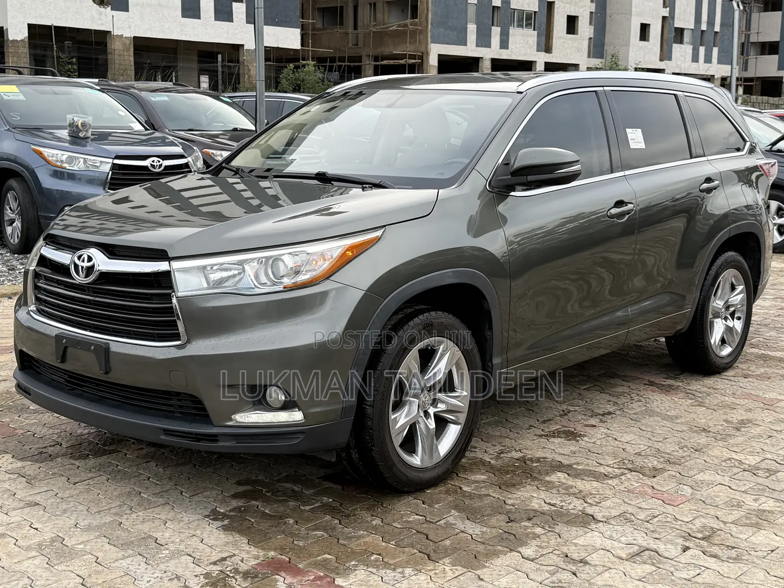 Toyota Highlander Limited 4dr SUV (3.5L 6cyl 6A) 2015