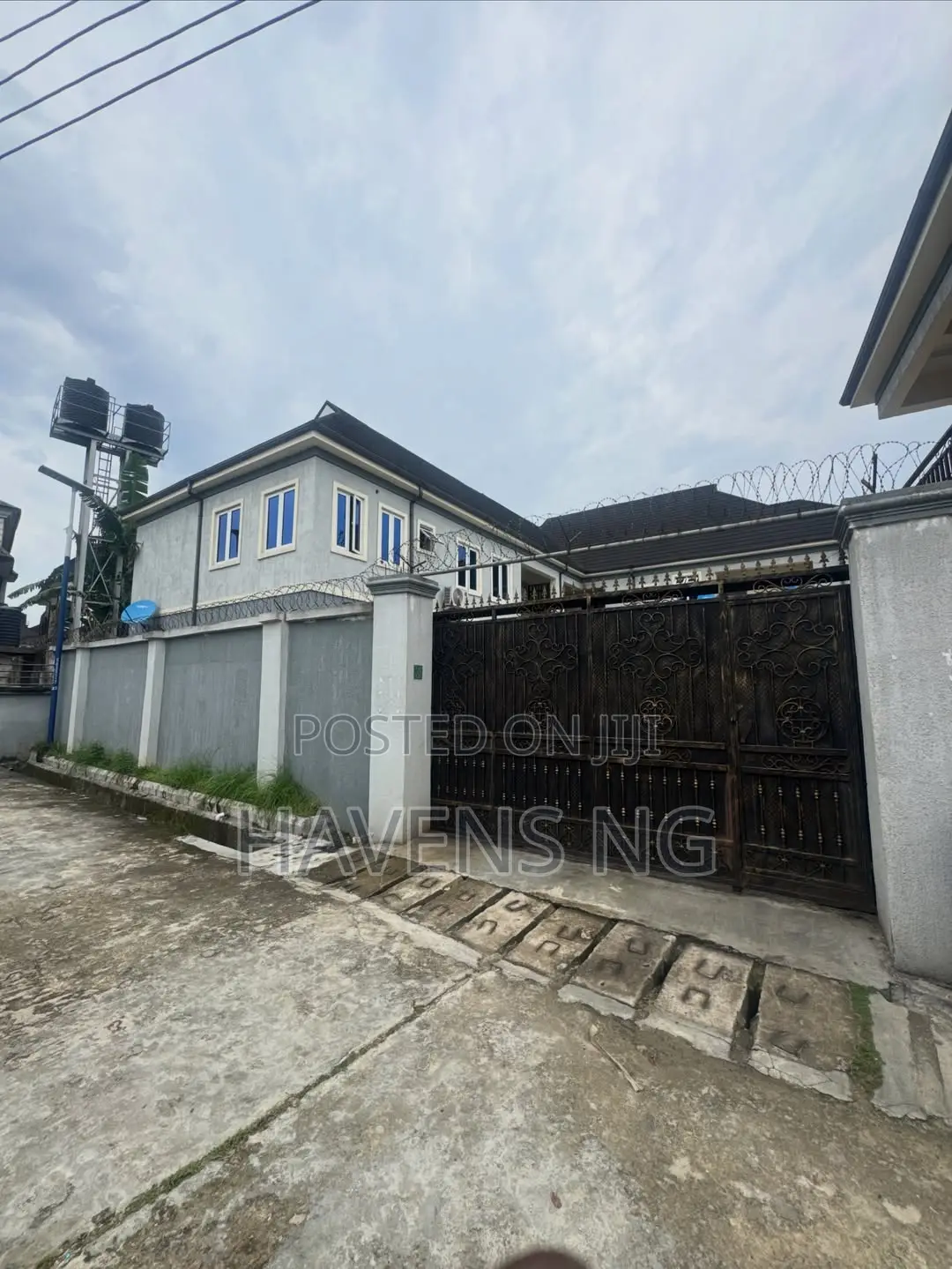 9bdrm Block of Flats in Obio-Akpor for sale